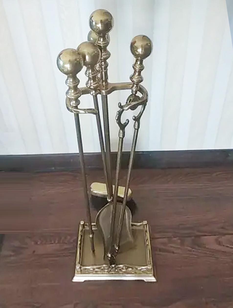 Bronze Fireplace Utensils From The Early 20th Century or Earlier For Sale 4