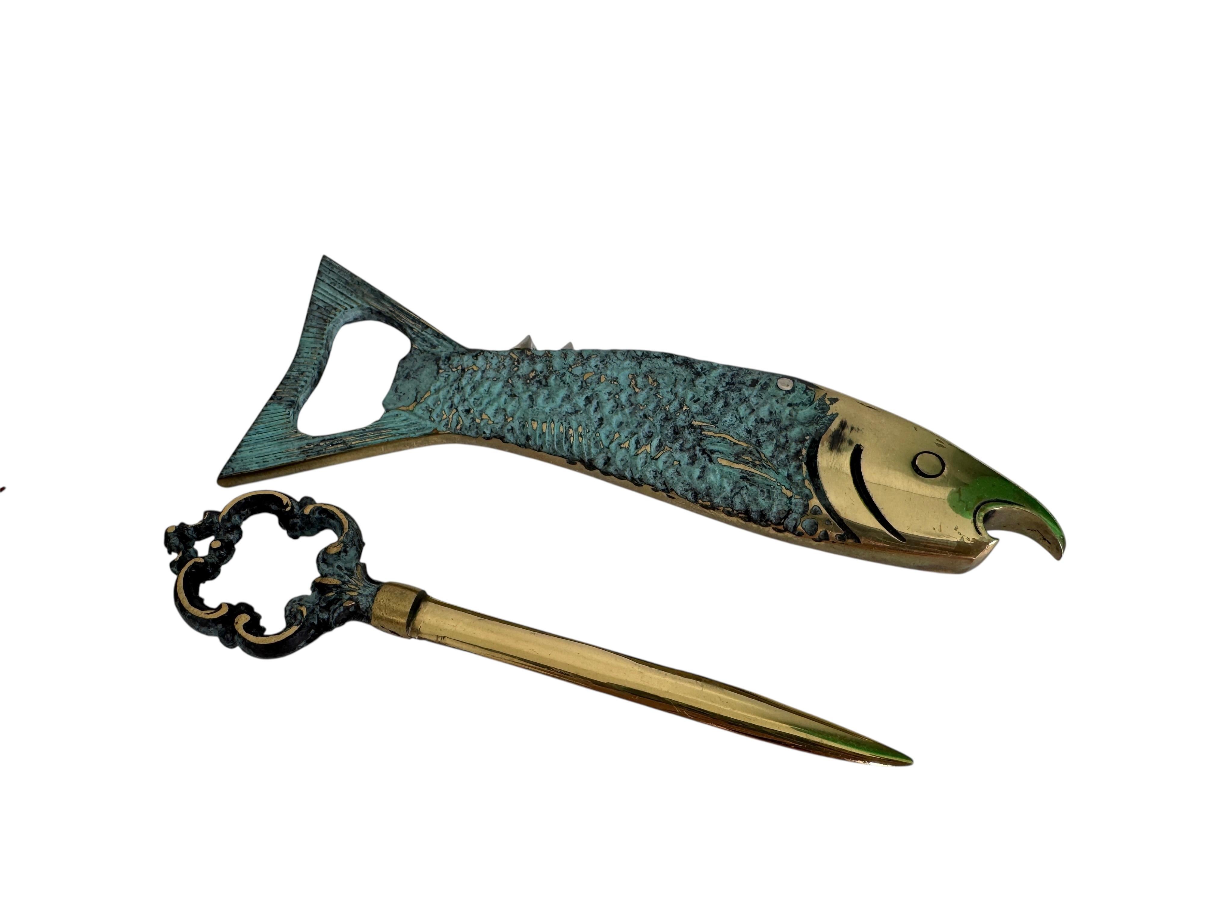 Juego de sacacorchos y abrecartas de pez de bronce, mediados de los años 50 Alemania en Bueno estado para la venta en Nuernberg, DE
