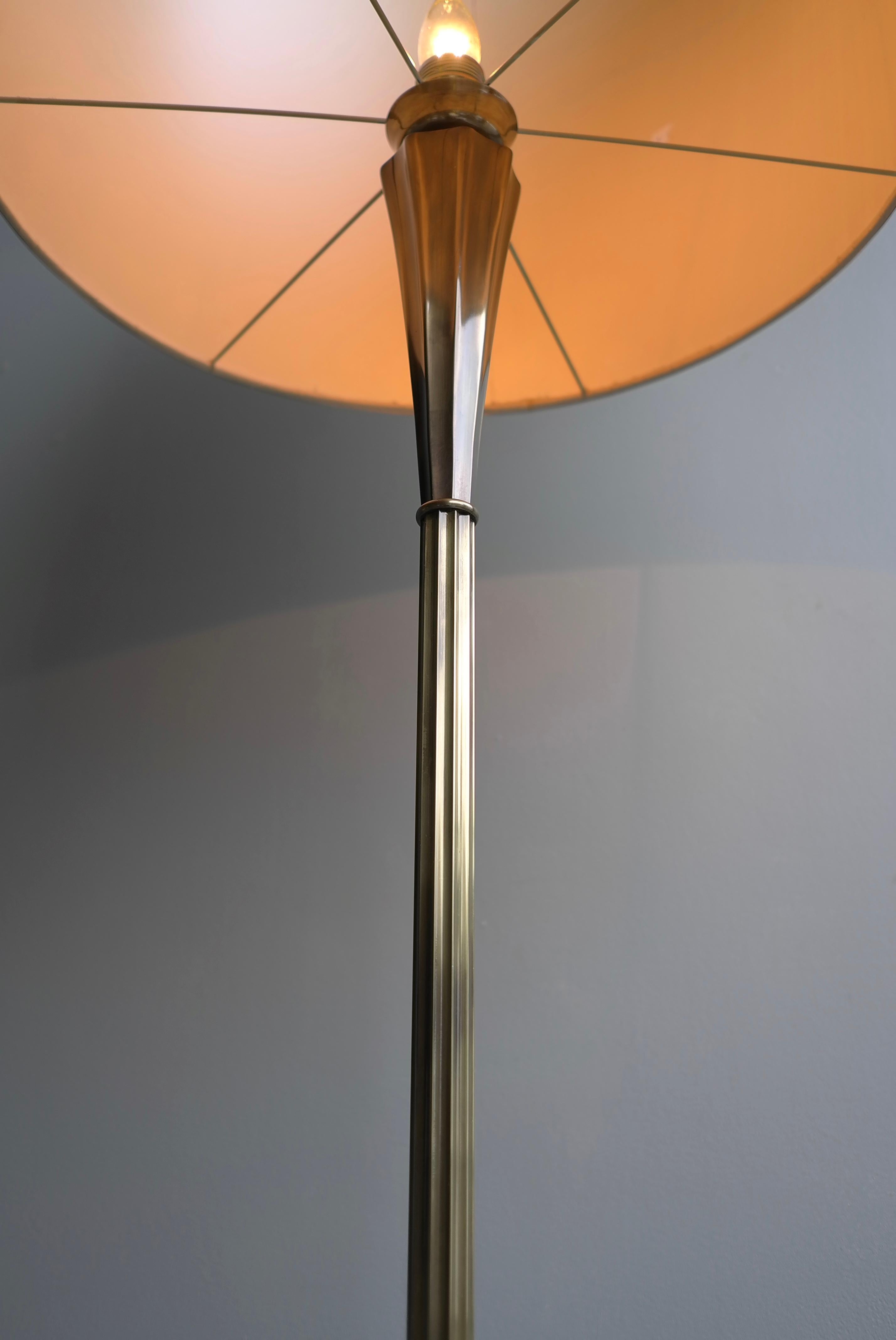 Mid-Century Modern Bronze Floor Lamp with Black Marble Base and Silk Shade, Italy 1970's For Sale