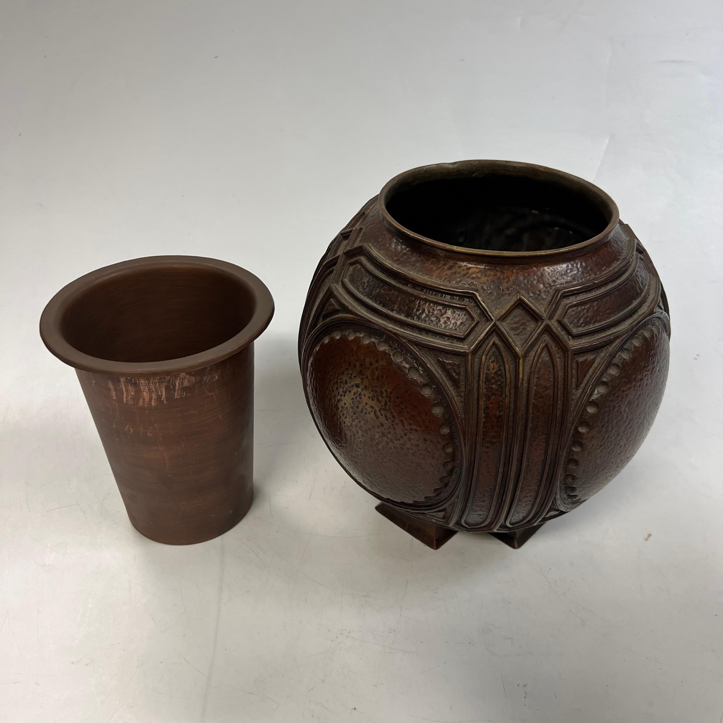 Bronze Flower Vase from Frank Lloyd Wright Collection In Good Condition In New York, NY