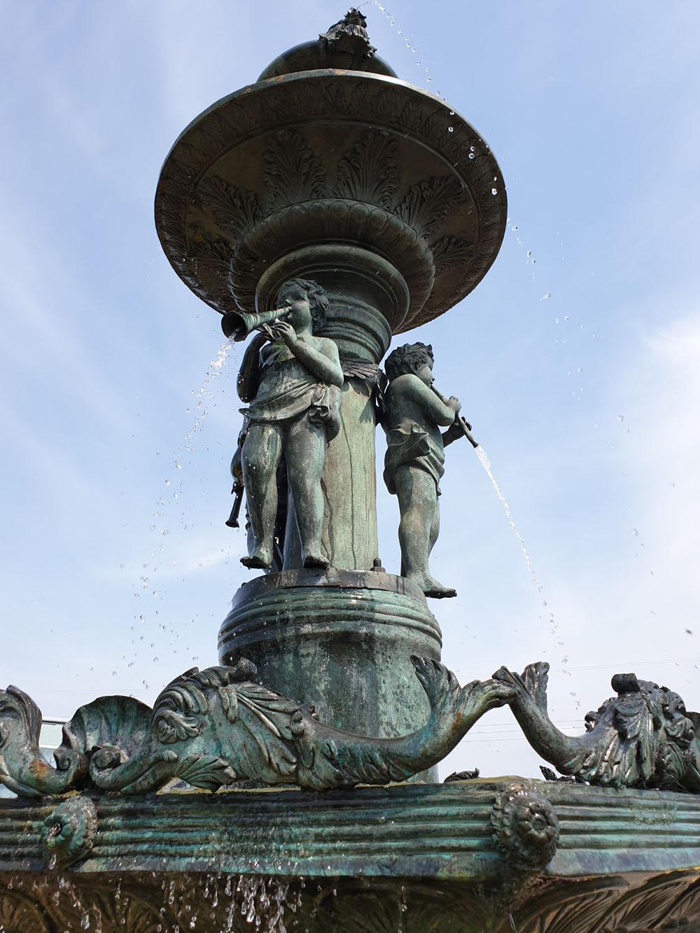 Bronze Freestanding Palace Fountain, 20th Century 5