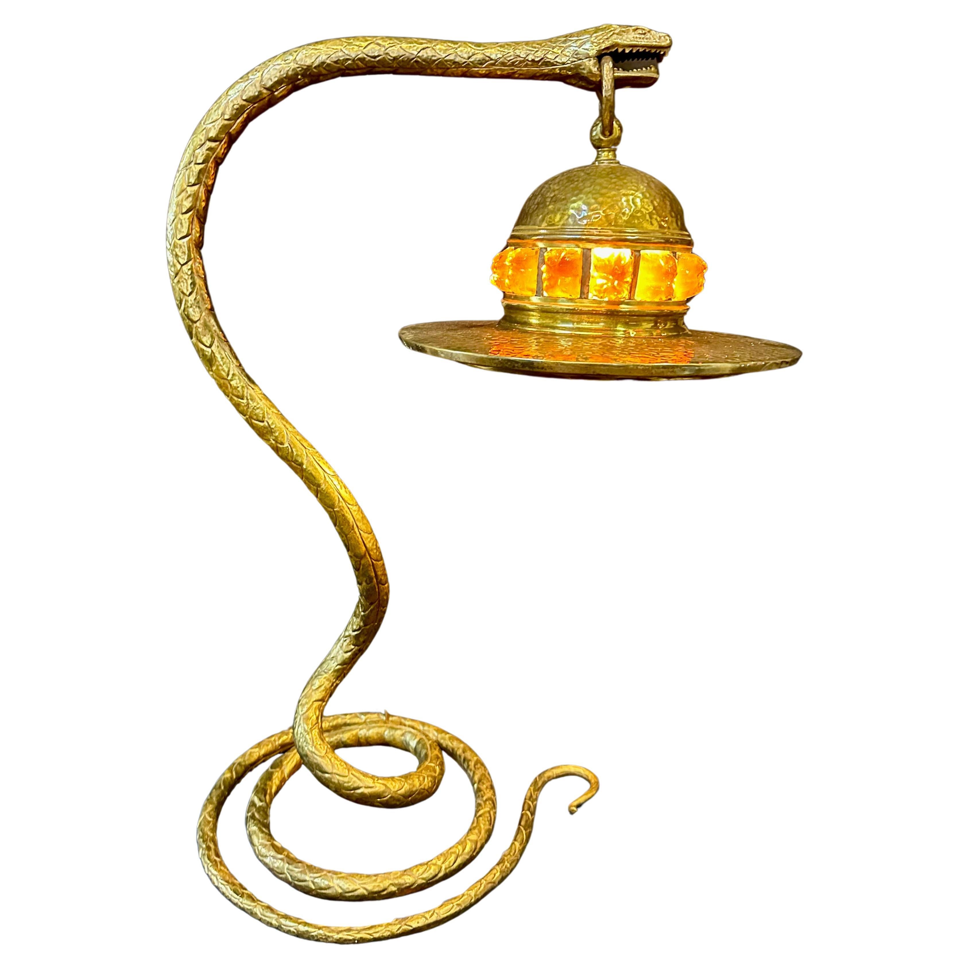 Lampe de table serpent française en bronze en vente
