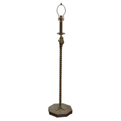 Lampadaire grenouille en bronze à tige torsadée et base octogonale, vers 1930-1940