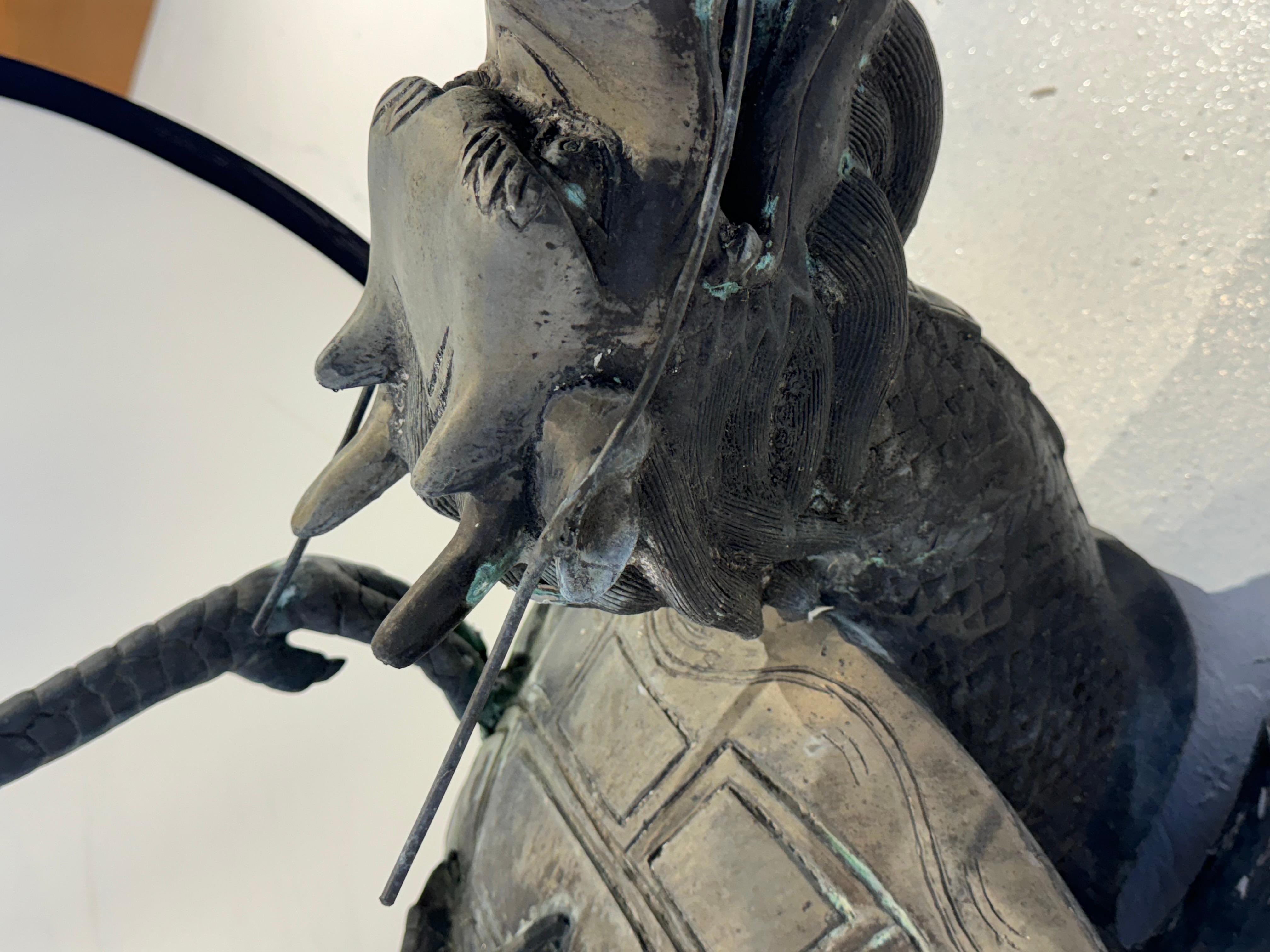 Escultura de jardín de bronce de una grulla con flor de loto sobre una tortuga dragón, China en venta 5