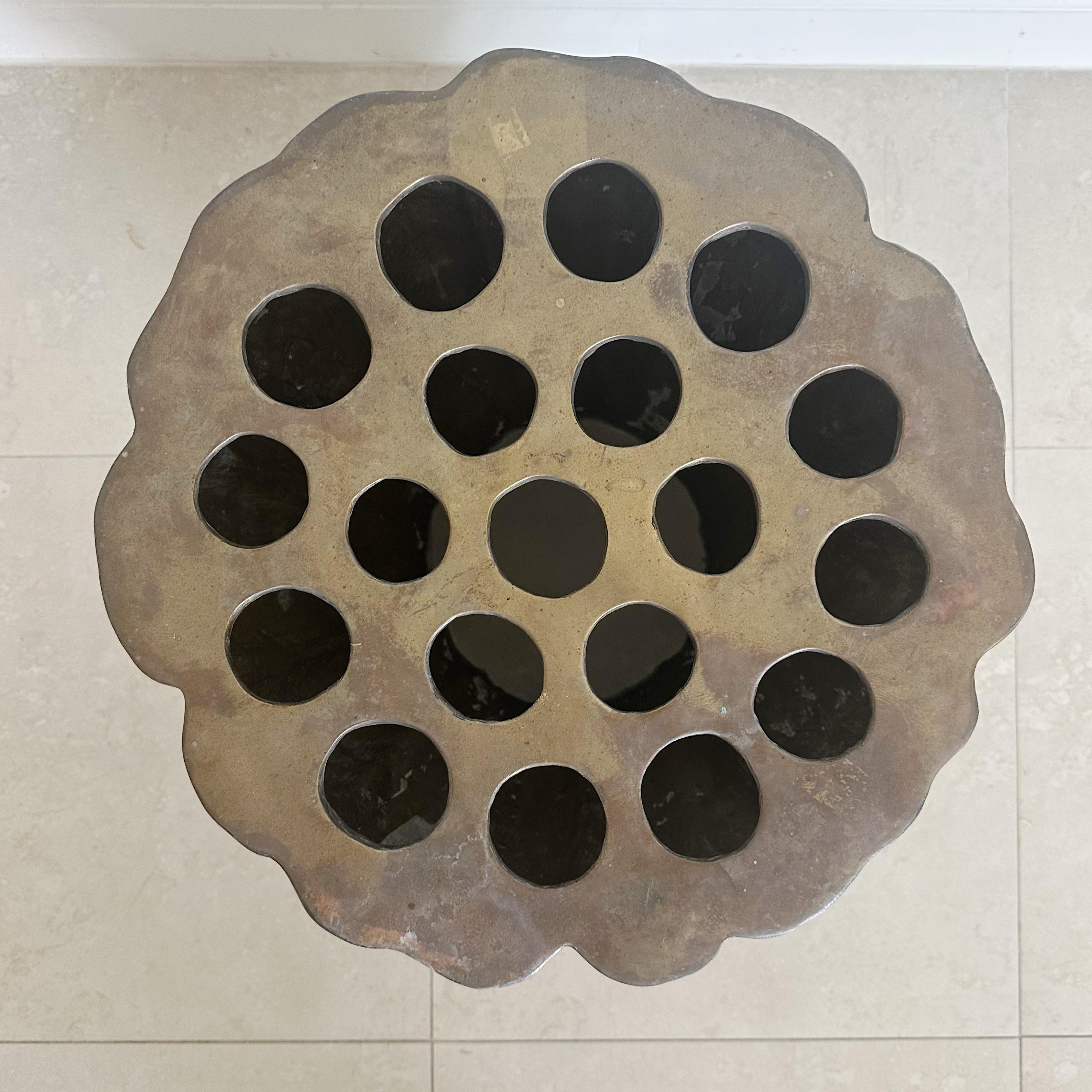 Inconnu Tabouret de jardin / table d'appoint en bronze, fin du 20e siècle en vente