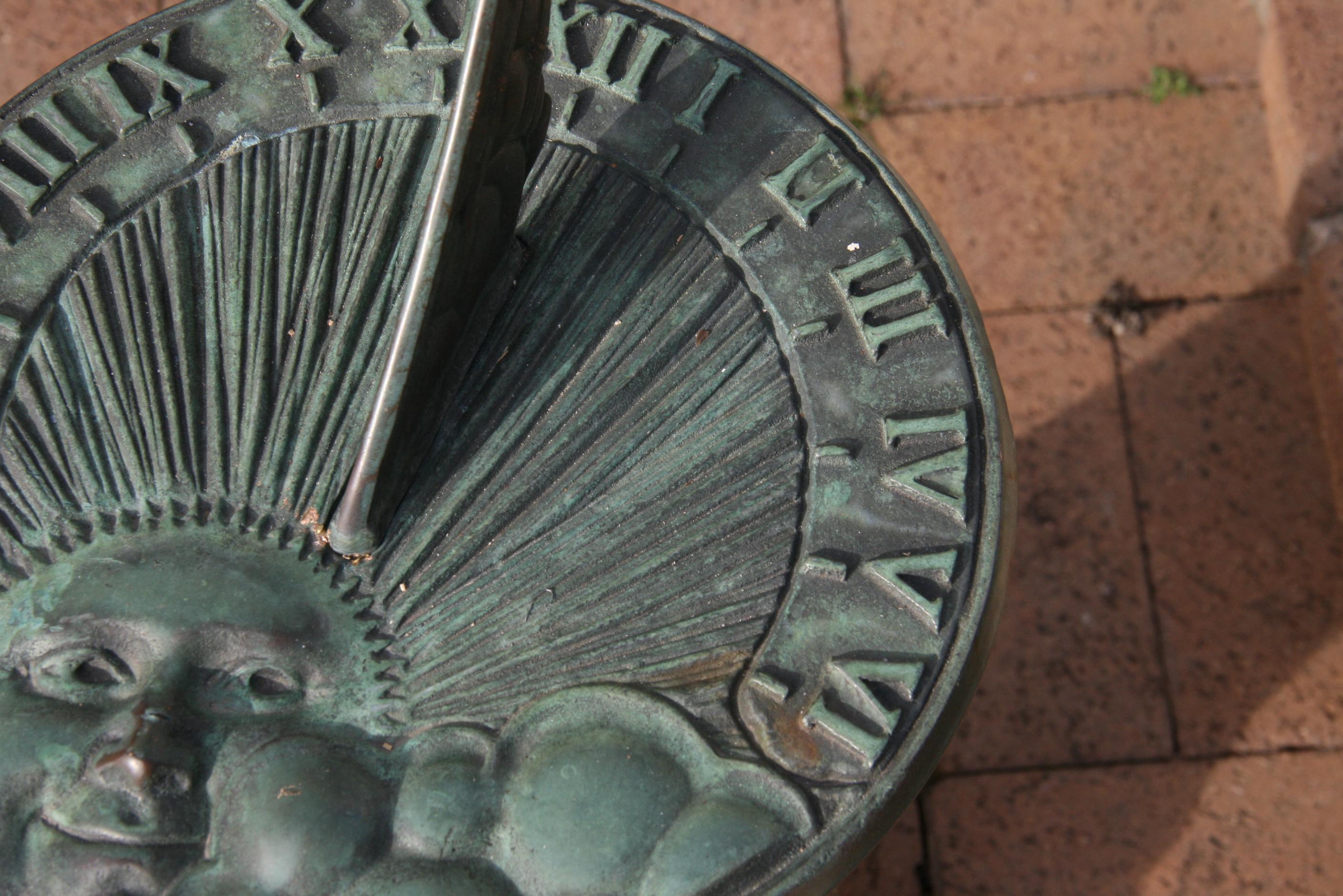 Bronze Garden Sundial on Pebble Base, circa 1890 In Good Condition In Douglas Manor, NY