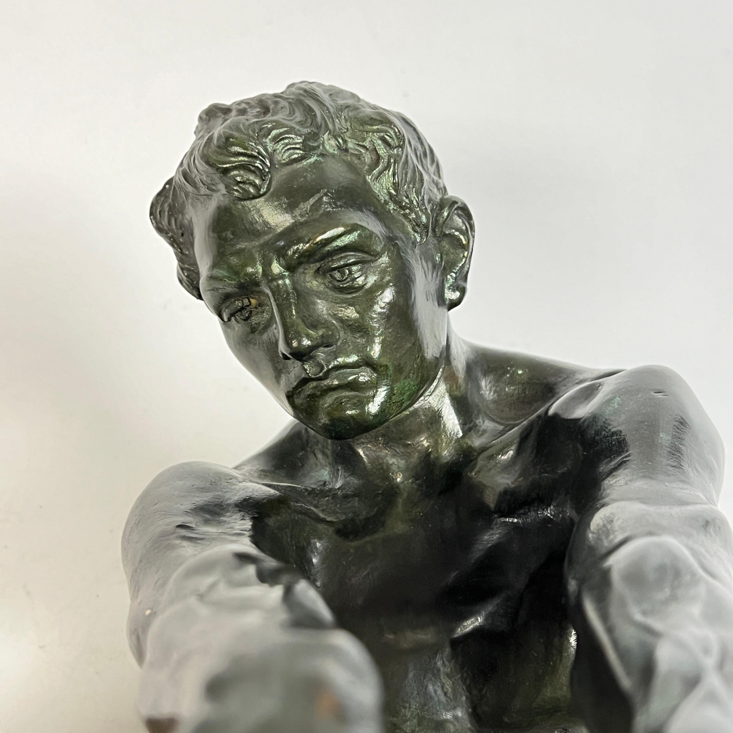 Deutsche klassische männliche Bronzeskulptur aus Bronze von Clemens Werminghausen (1877-1963) im Angebot 3