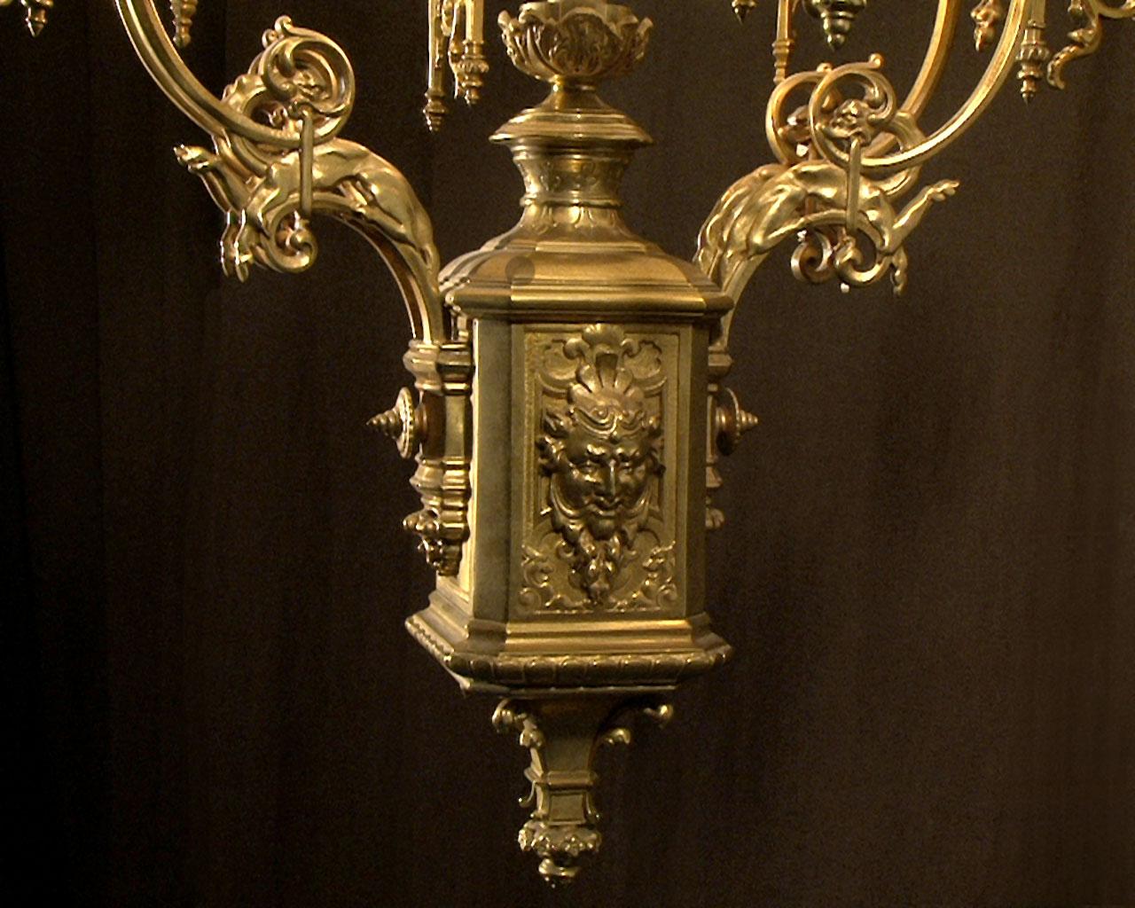 Suspension en bronze doré avec pierres précieuses en verre, période Napoléon III en vente 8