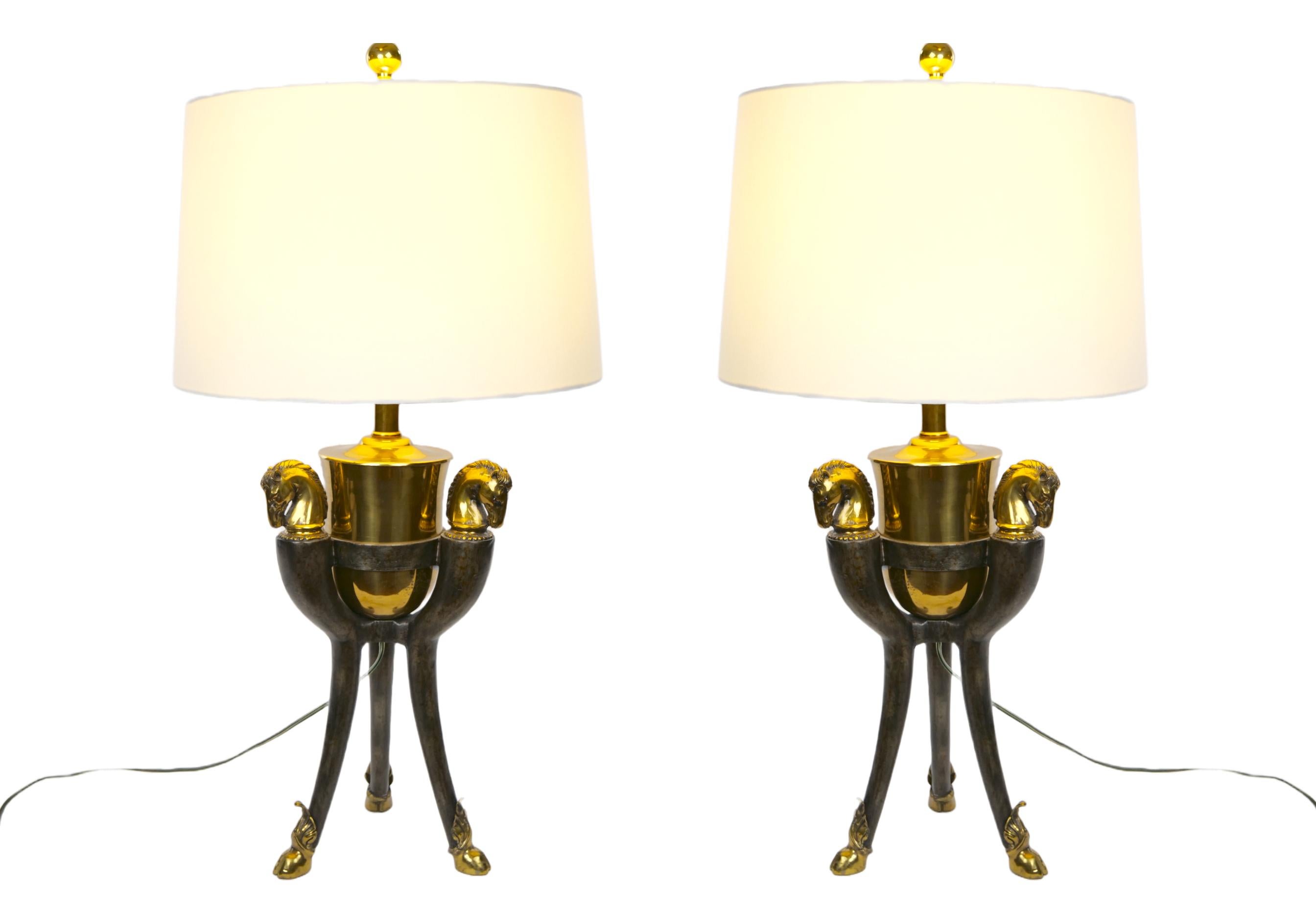 Regency  Bronze / Gilt Brass Horse Head Sculpture Pair Table Lamps For Sale