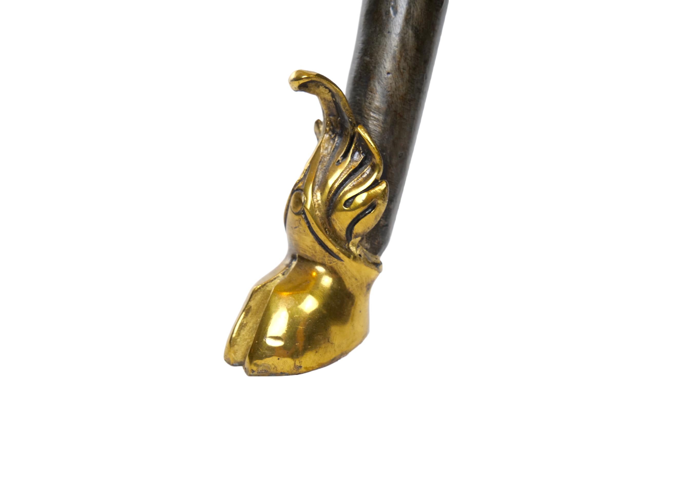 Laiton  Paire de lampes de table en bronze / laiton doré Sculpture à tête de cheval en vente