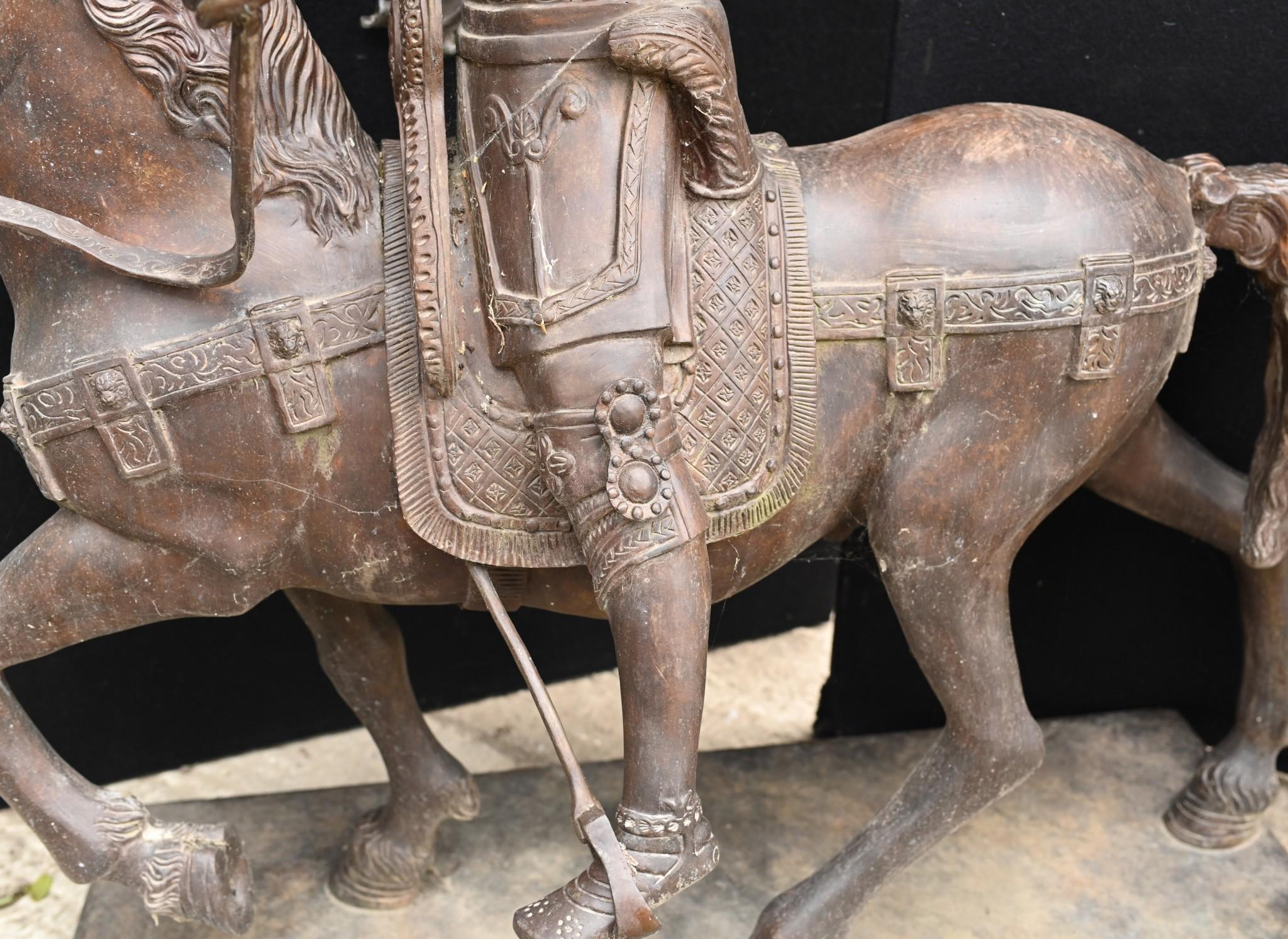 Bronze Statue Gladiateur Cheval Fonte Classique Romaine en vente 1
