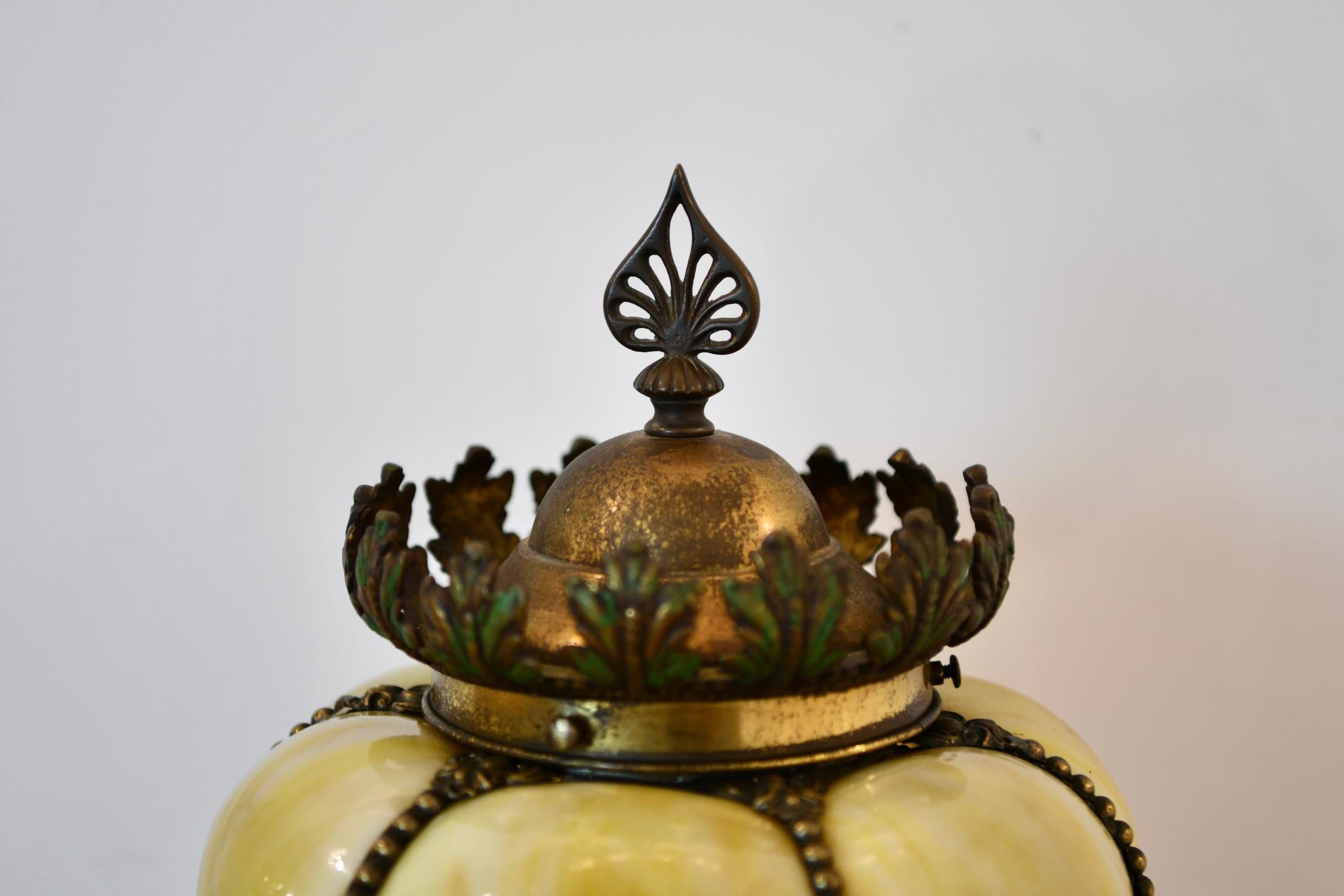 Bronze & Glas Tischlampe mit Perlen im Angebot 2
