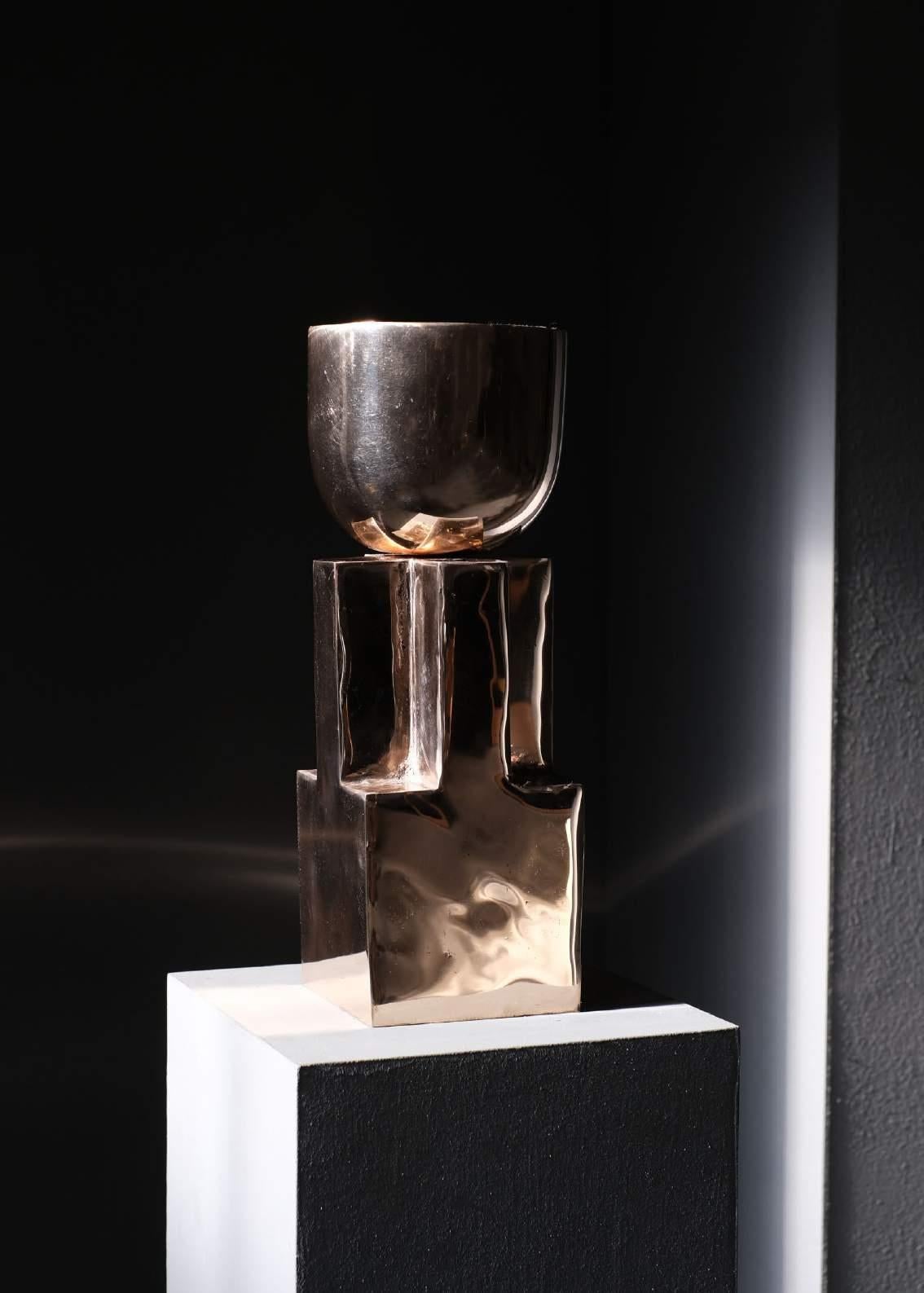 Bronze Goblet bowl - Signed Arno Declercq
Measures: 14 cm L x 14 cm W x 40 cm H
5.5” L x 5.5” W x 15.7” H
Material: Bronze
Signed by Arno Declercq

Arno Declercq
Belgian designer and art dealer who makes bespoke objects with passion for