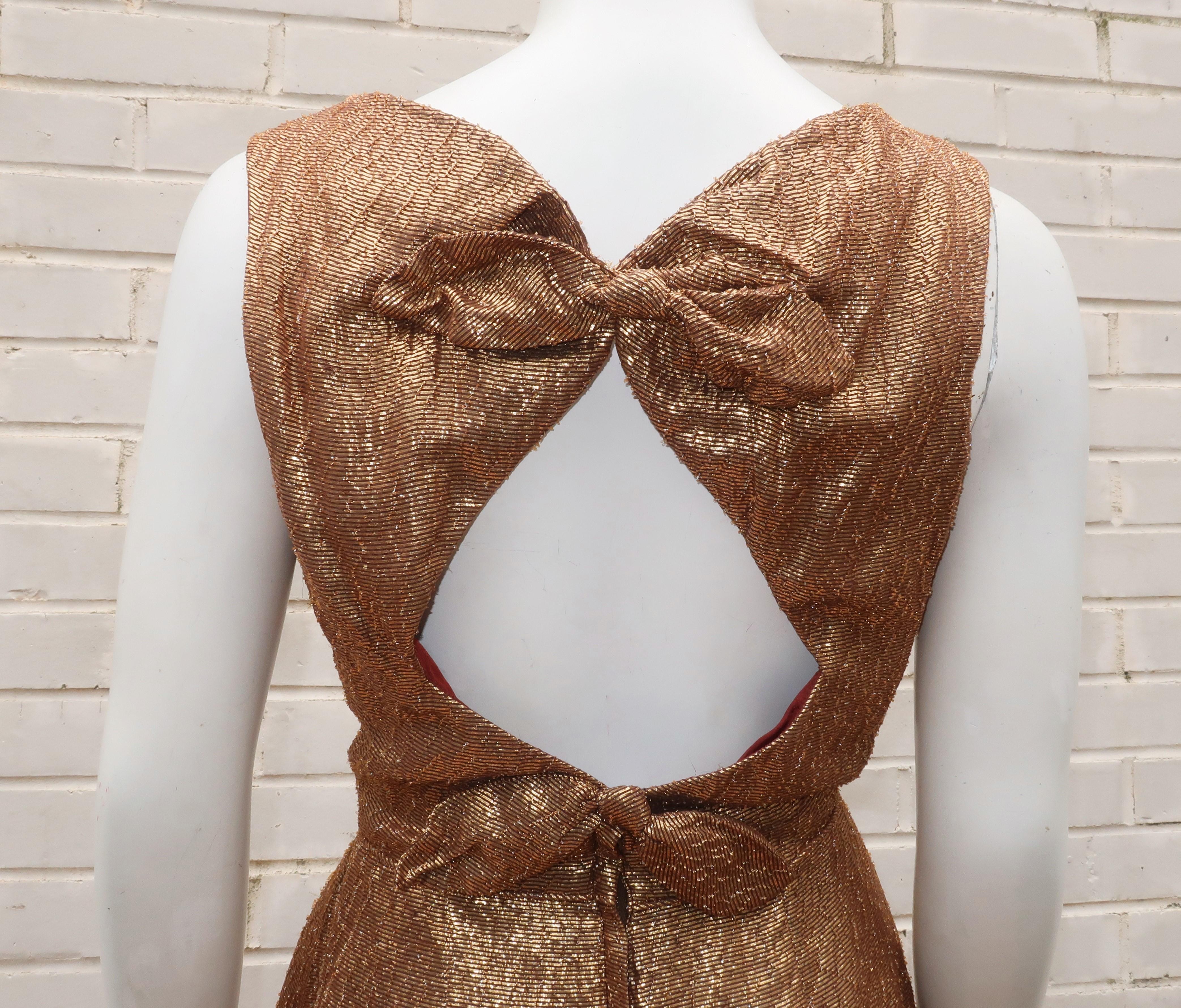 Bronze Gold Lamé Wiggle Dress With Cut Out Bow Back, 1950's For Sale 4