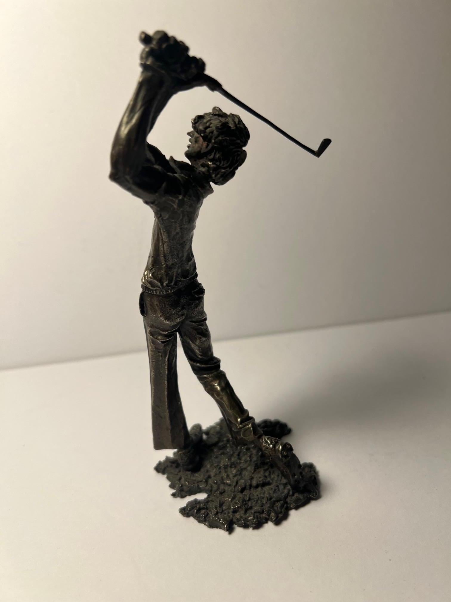 Fine XX secolo Giocatore di golf di bronzo in vendita