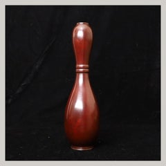 Bronzene Vase in Kürbisform (Hyotan-gata), Nakajima Yasumi II, gesprenkeltes Zinnoberrot-Pa