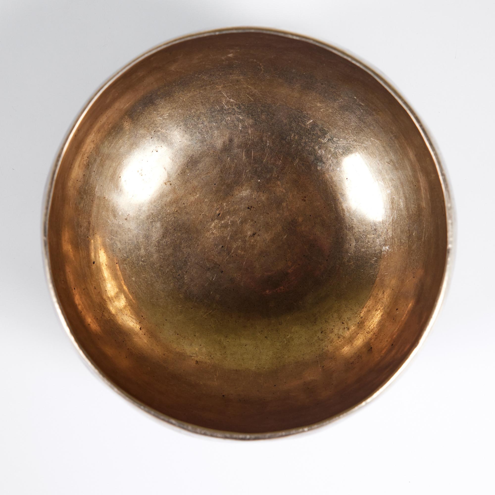Bronze Hammered Tibetan Singing Bowl 3