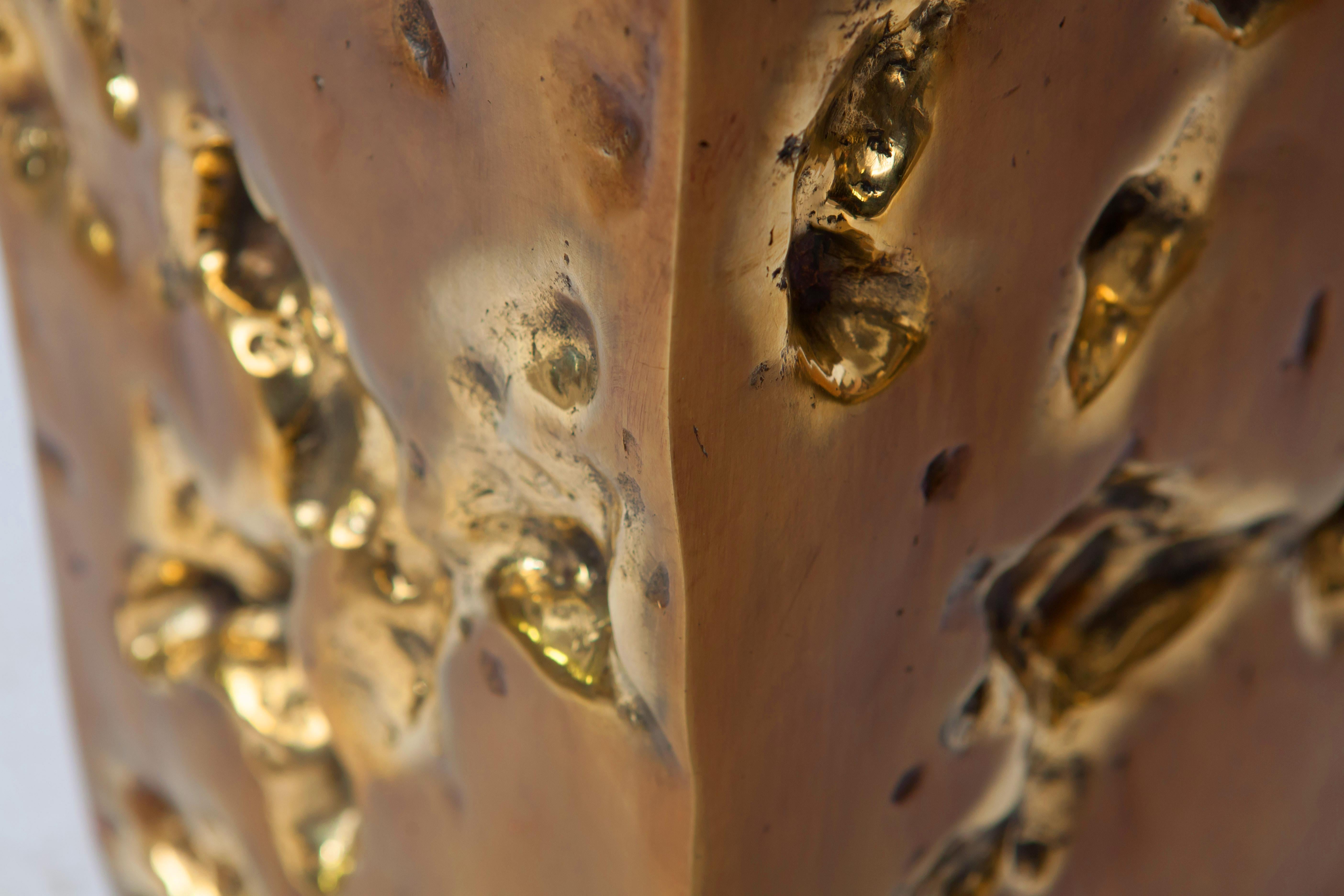 XXI secolo e contemporaneo Tavolino o sgabello in bronzo fuso a mano di Studio A Goldwood in vendita