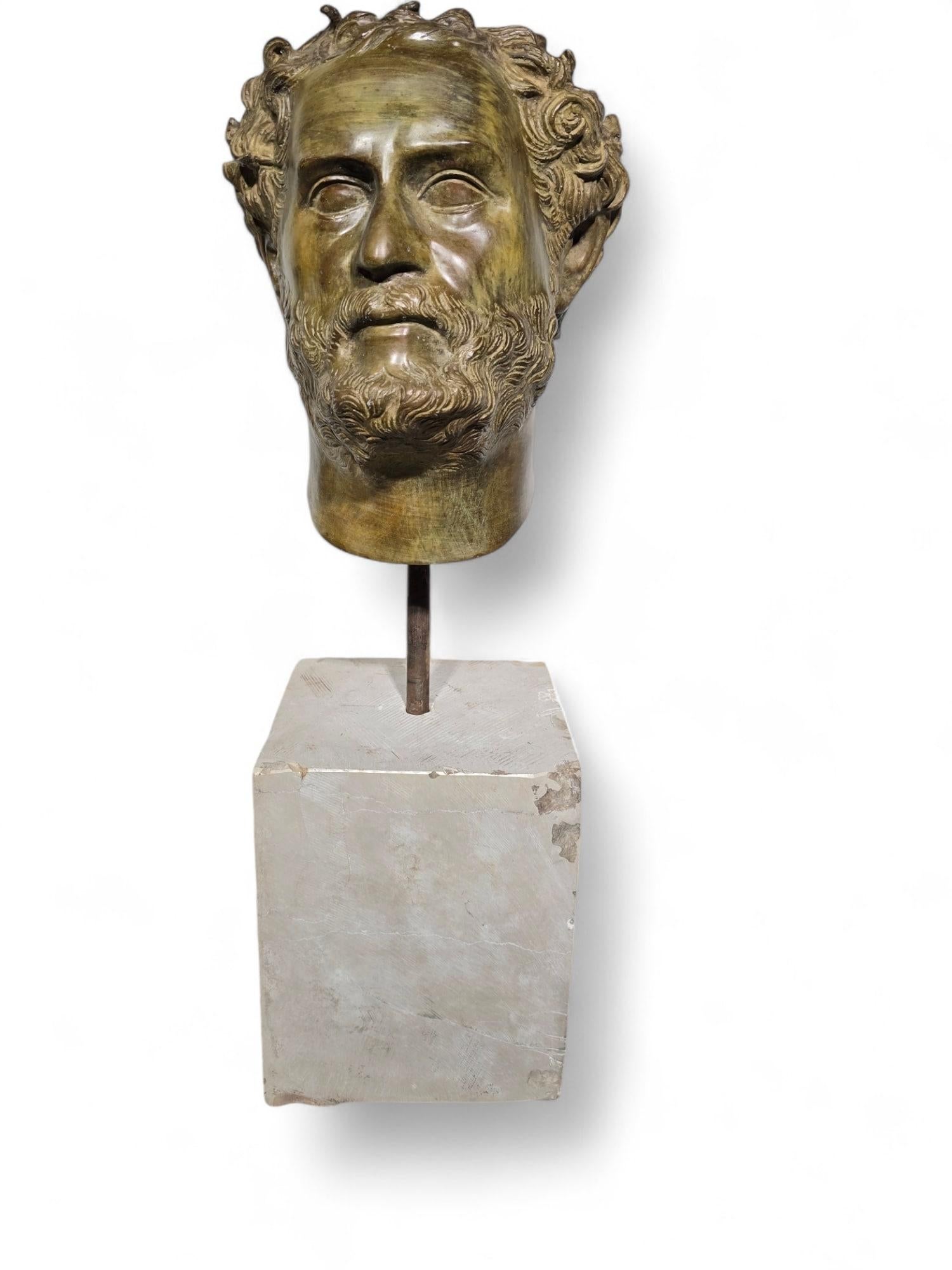 TESTA DI BRONZO  di  UN FILOSOFO GRECO in vendita 9
