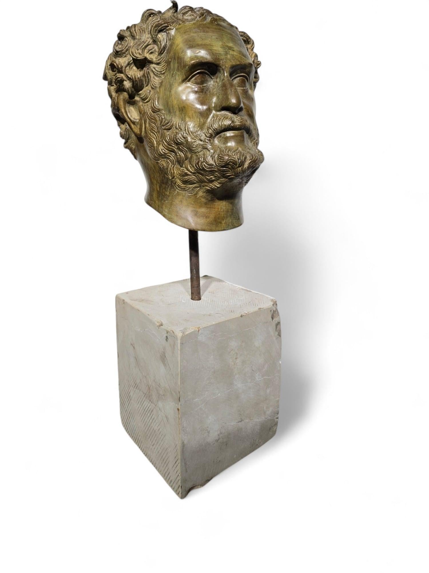 Bronzo TESTA DI BRONZO  di  UN FILOSOFO GRECO in vendita
