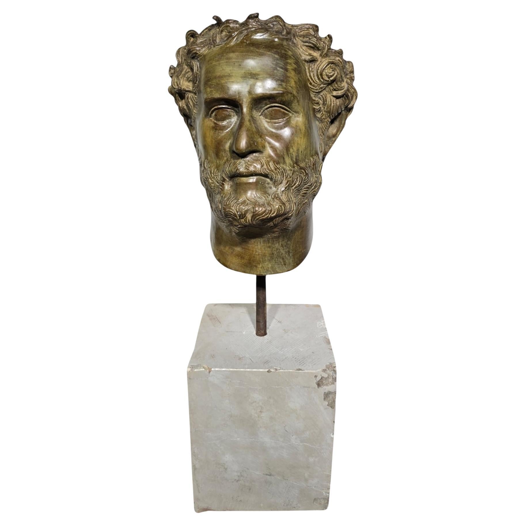 CABEZA DE BRONCE  de  UN FILÓSOFO GRIEGO