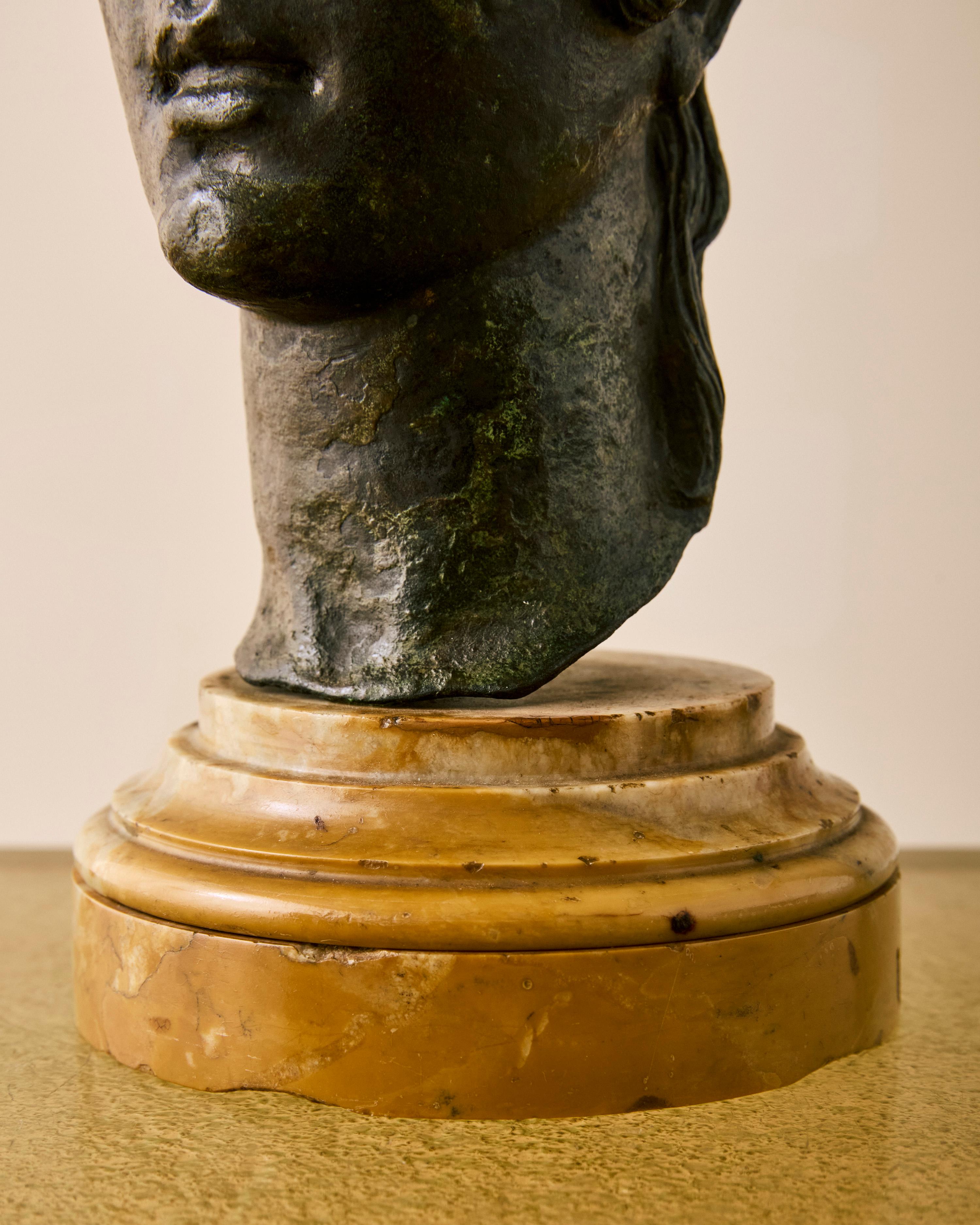 Bronze Head of a Youth Bust with Siena Marble Base (19. Jahrhundert) im Angebot