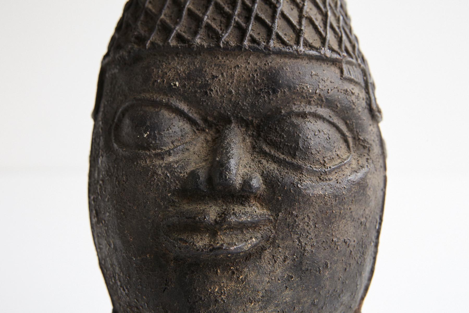 Bronze Head of an Oba, Yoruba People, 1950s For Sale 2