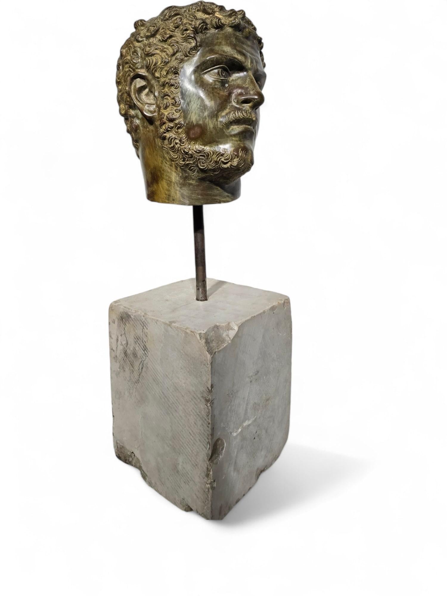 Bronzo TESTA DI BRONZO DELL'IMPERATORE ROMANO CARACALLA in vendita