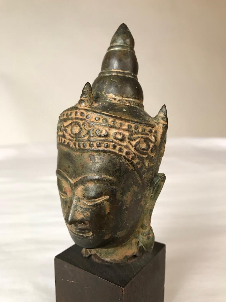 Bronzekopf des Buddha aus dem 17. Jahrhundert, Thailand im Angebot 10