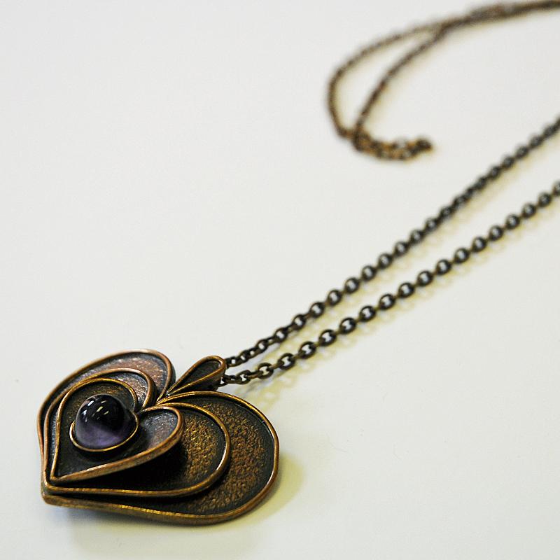 Bronze Heart vintage Pendant by Pentti Sarpaneva, Finland, 1970s In Good Condition In Stockholm, SE