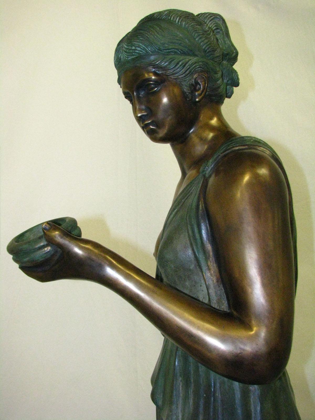 Bronze Hebe Goddess of Youth A Contemporary Replica For Sale 2