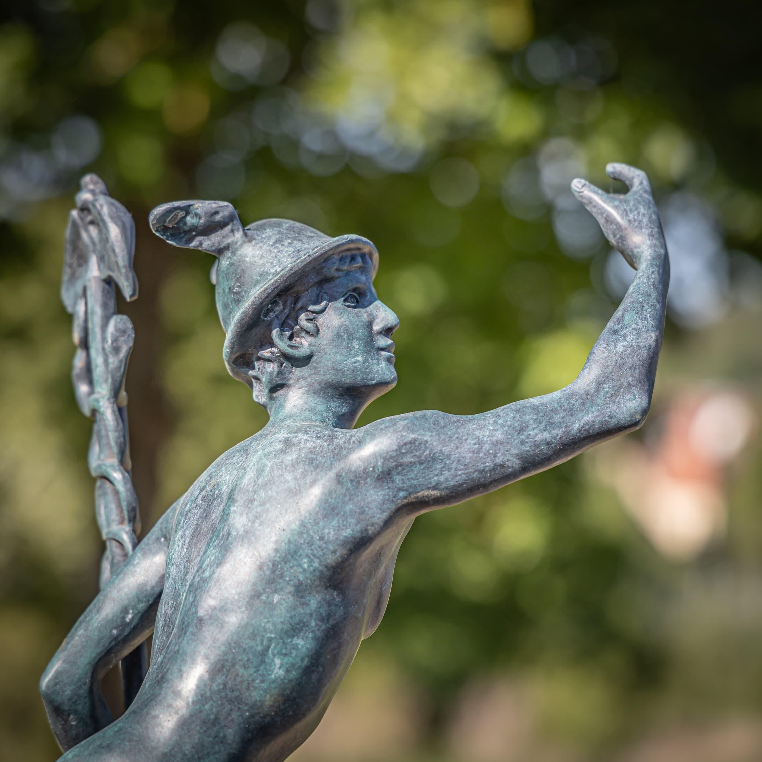 Escultura de bronce de Hermes según Giambologna, Siglo XX Bronce en venta