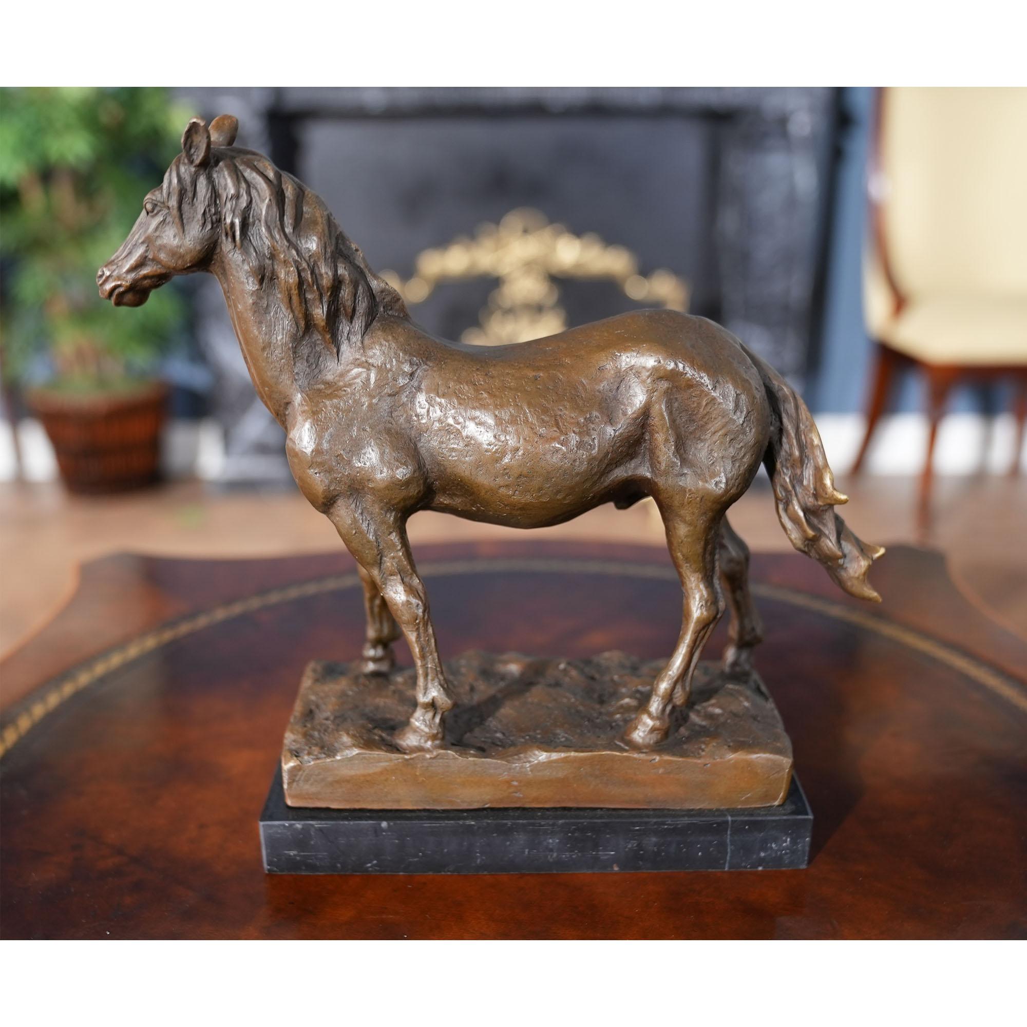 Pferd aus Bronze auf Marmorsockel im Zustand „Neu“ im Angebot in Annville, PA