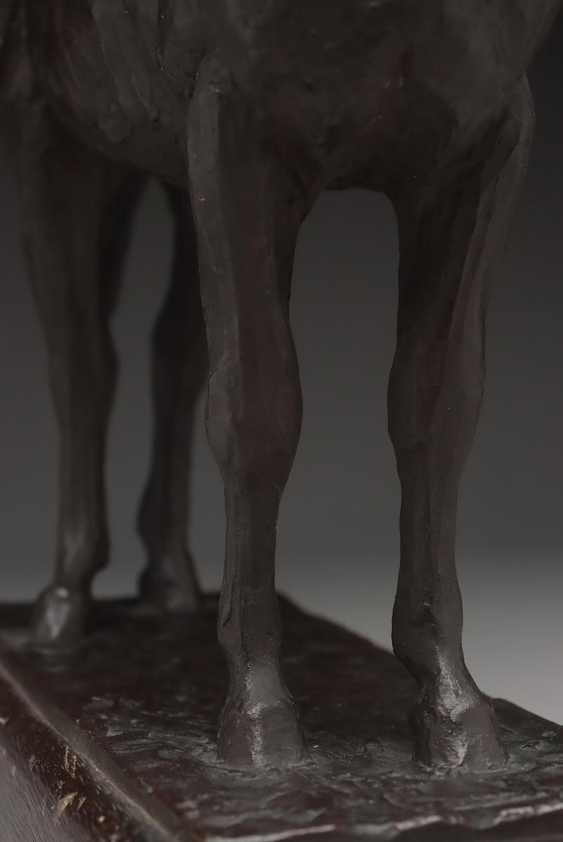 Scultura di cavallo in bronzo - Firmata Takanoshi, Giappone, 1933 in vendita 8
