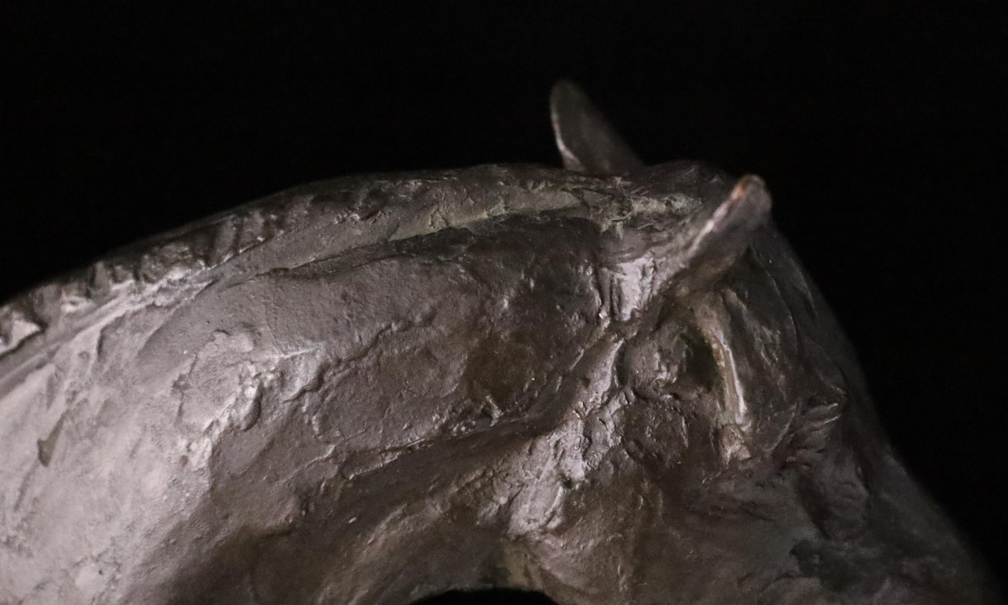 Scultura di cavallo in bronzo - Firmata Takanoshi, Giappone, 1933 in vendita 1