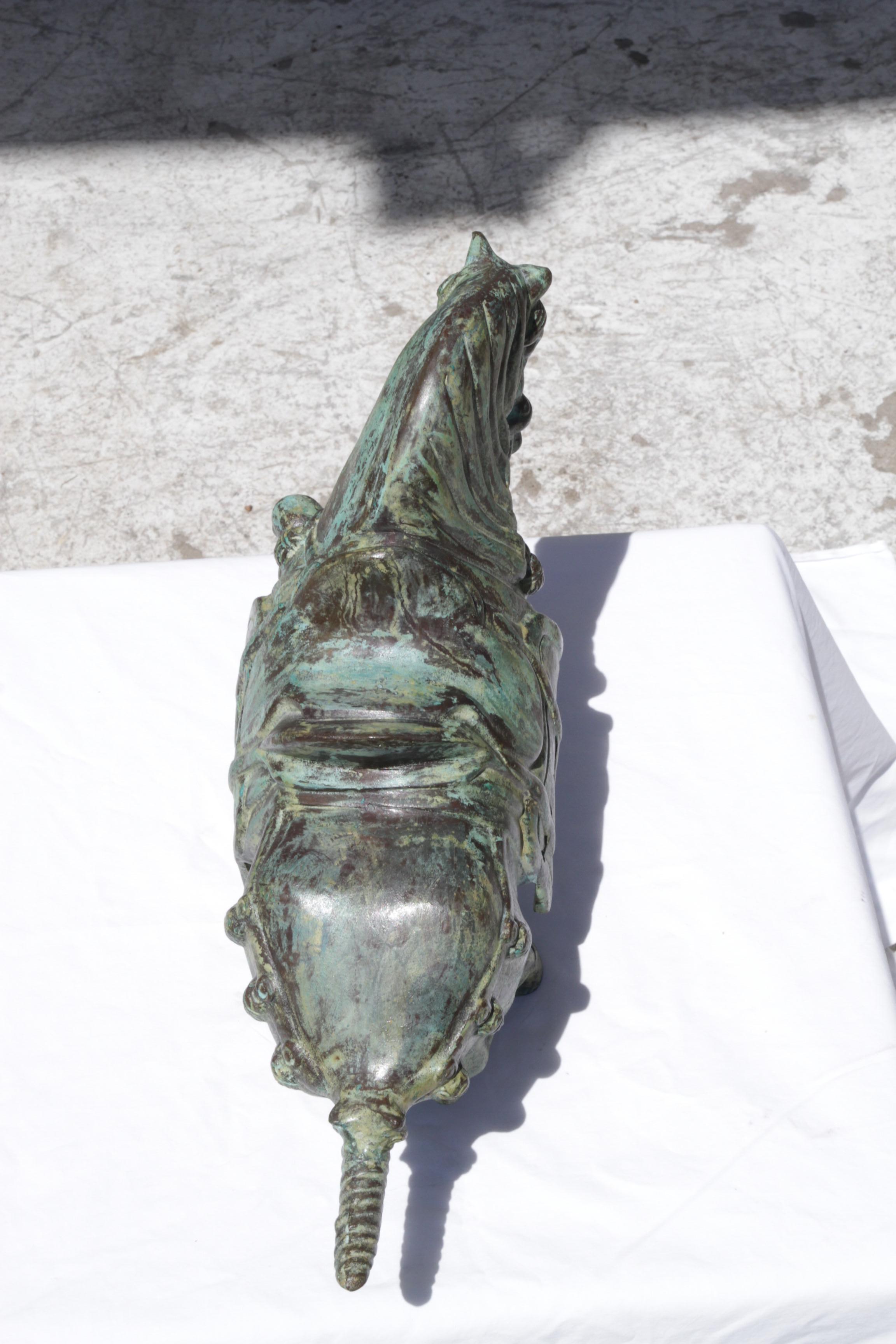 Scultura di cavallo asiatica in bronzo vintage in vendita 2