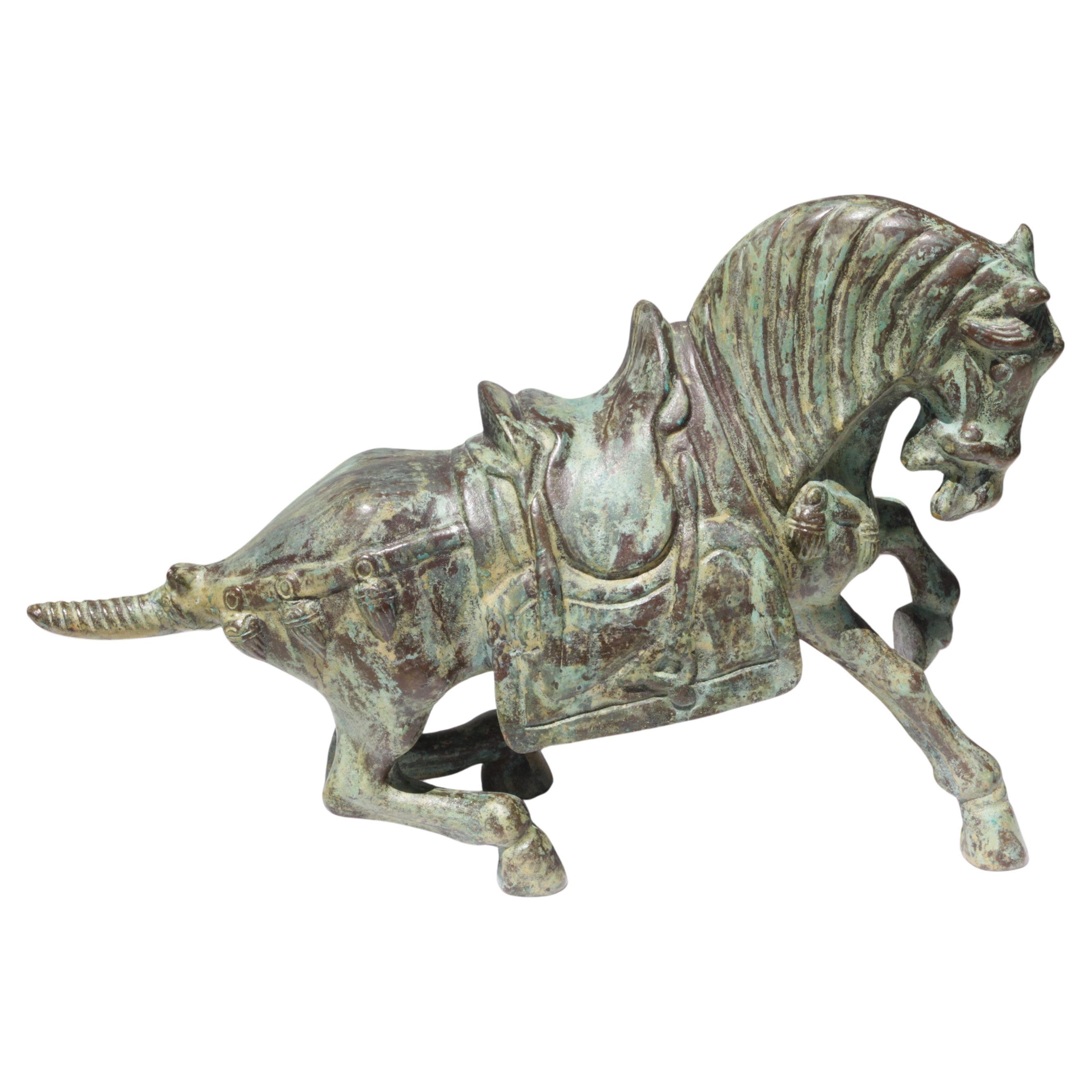 Sculpture vintage de cheval asiatique en bronze