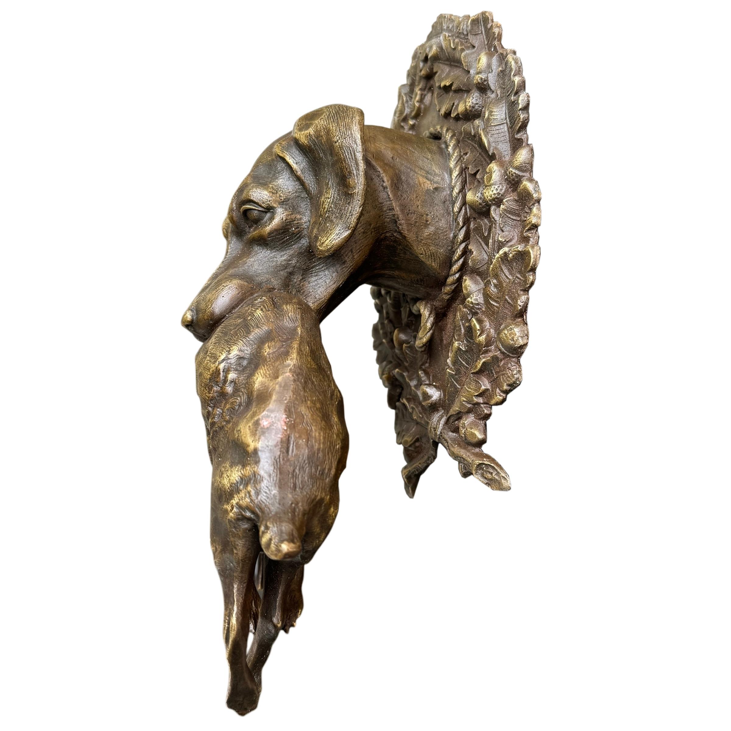 Moulage Chien de chasse et lièvre en bronze en vente