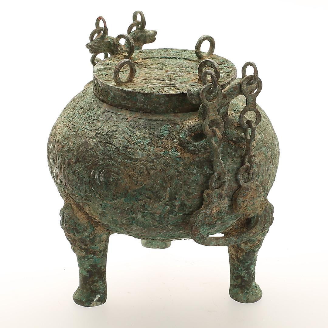 Metal vessel made in China probably in the time of the Han dynasty from 200 BC-200 AD
Measures: Height about 22 cm, diameter about 18 cm.