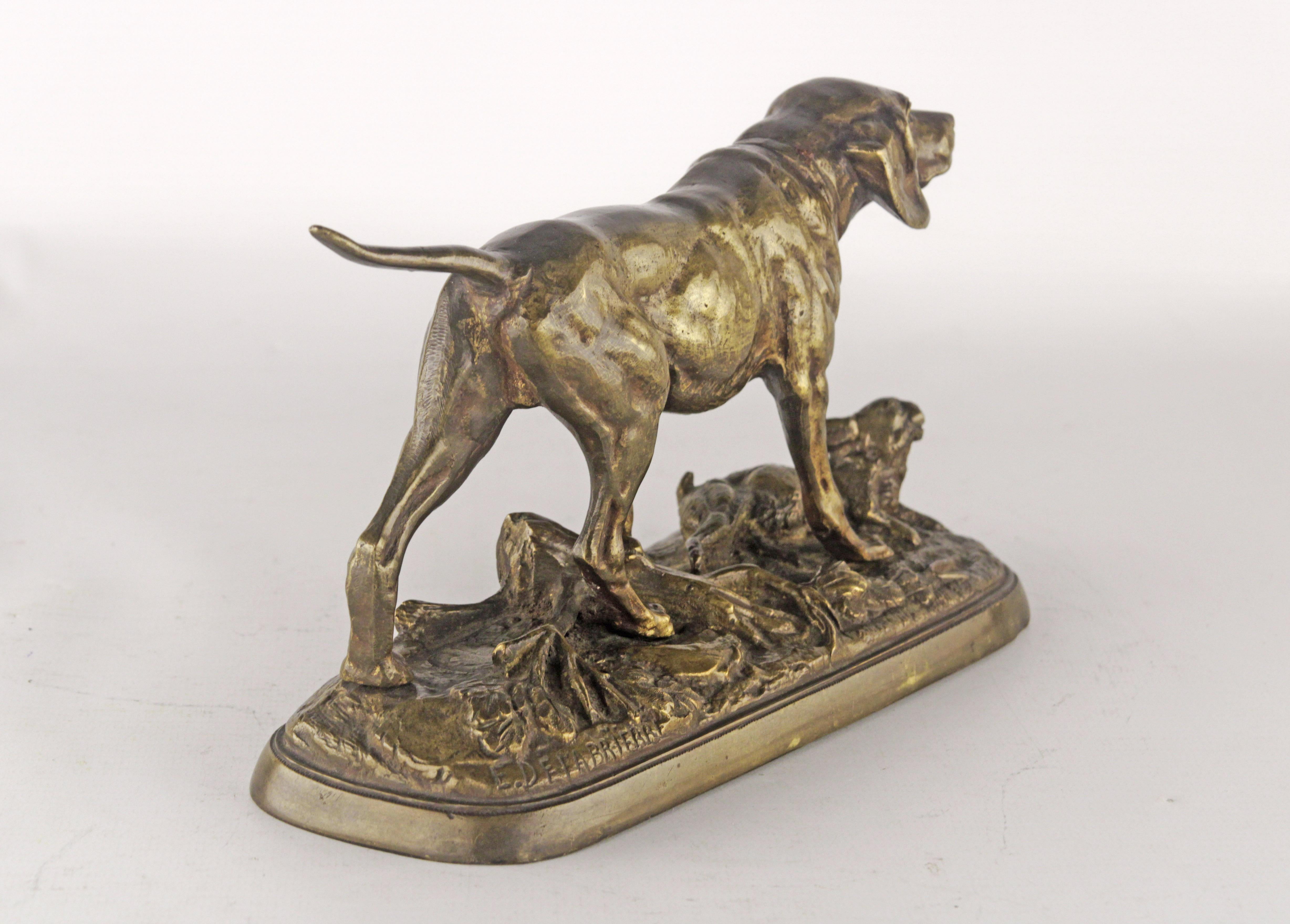 Bronze hunting dog and hare sculpture In Good Condition In Buenos Aires, Argentina