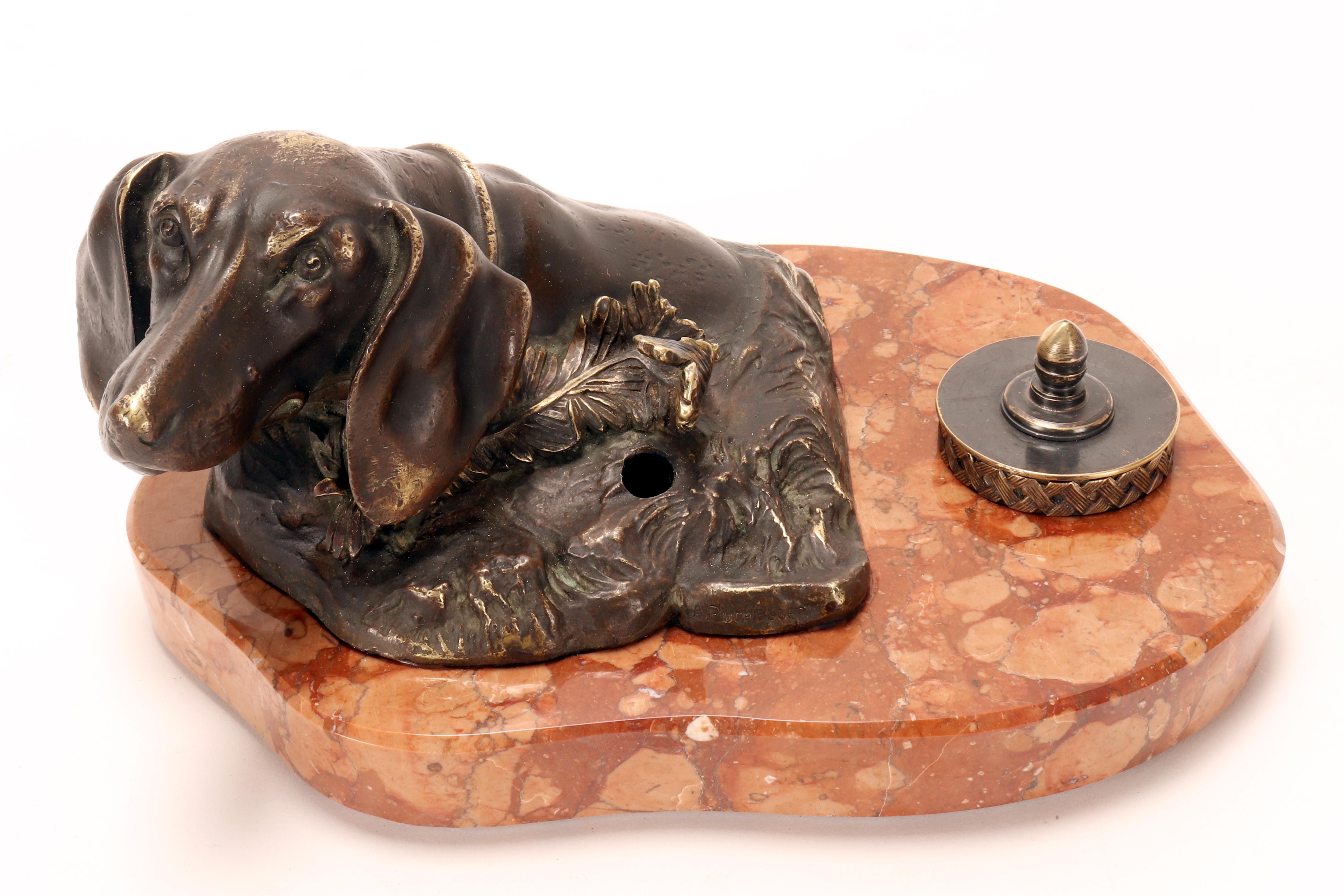 Tintenfass und Federhalter aus Bronze, Dackel, von Anton Puchegger, Österreich 1890 (19. Jahrhundert) im Angebot