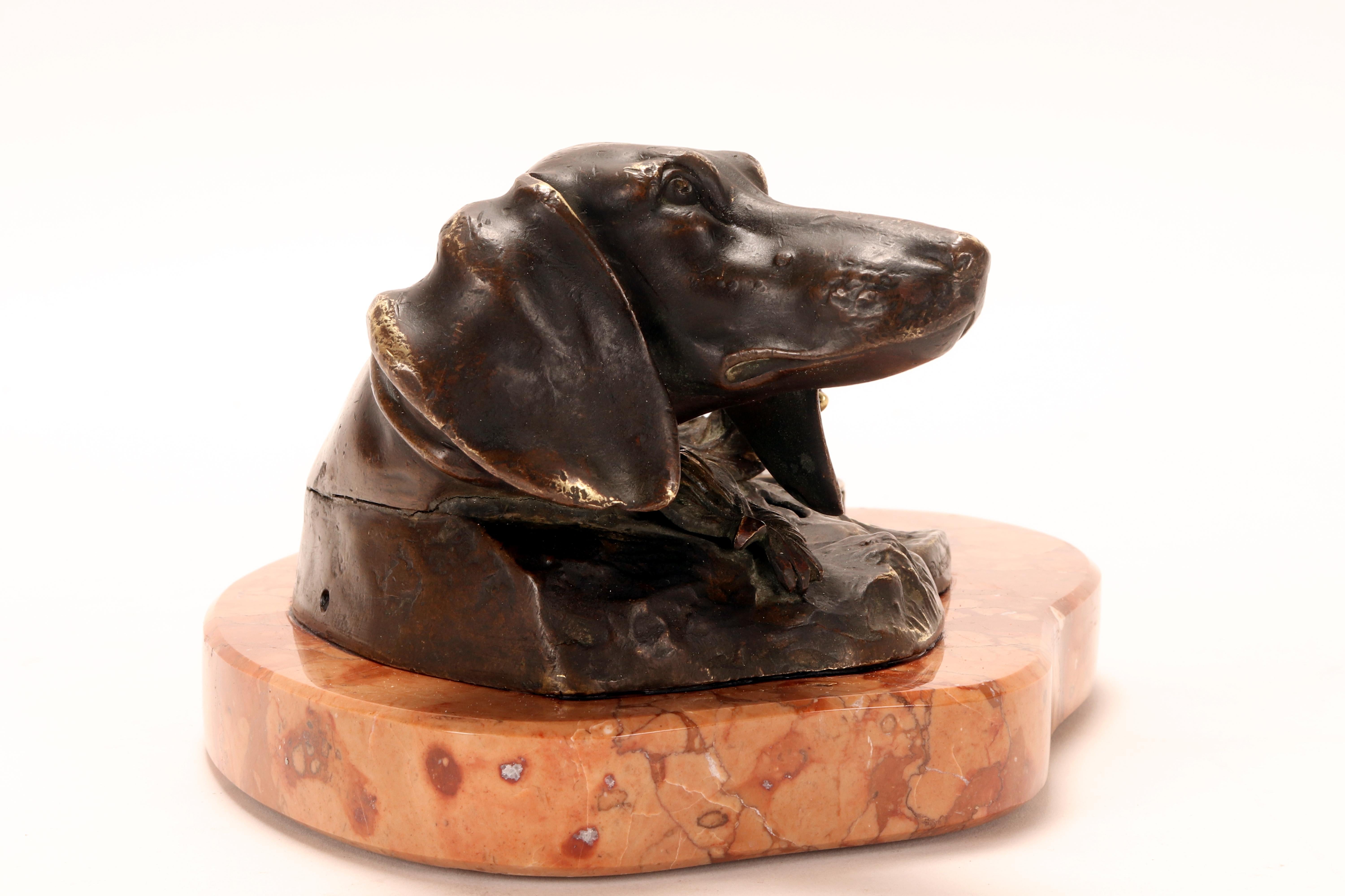 Tintenfass und Federhalter aus Bronze, Dackel, von Anton Puchegger, Österreich 1890 (Messing) im Angebot