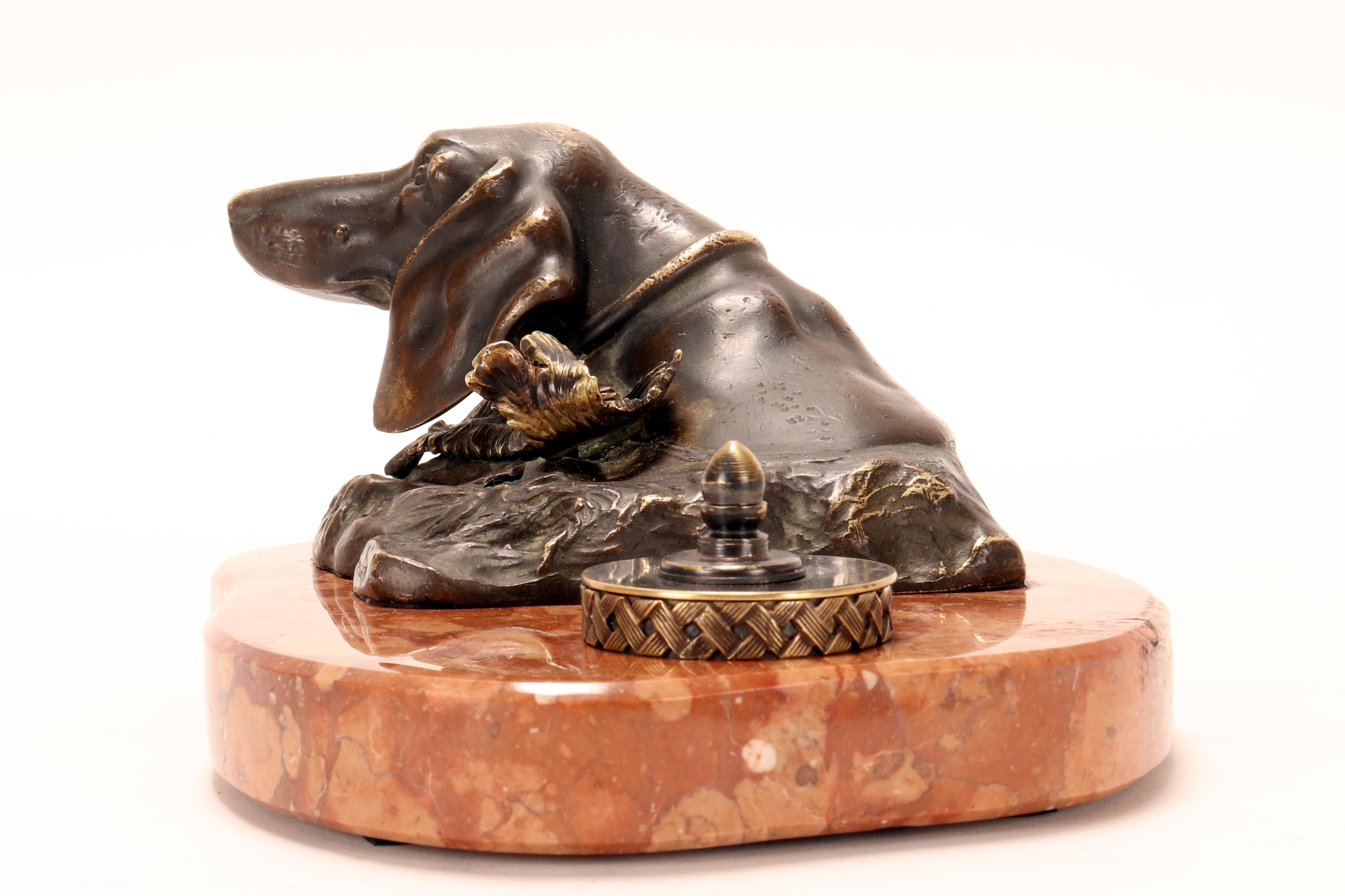 Tintenfass und Federhalter aus Bronze, Dackel, von Anton Puchegger, Österreich 1890 im Angebot 2