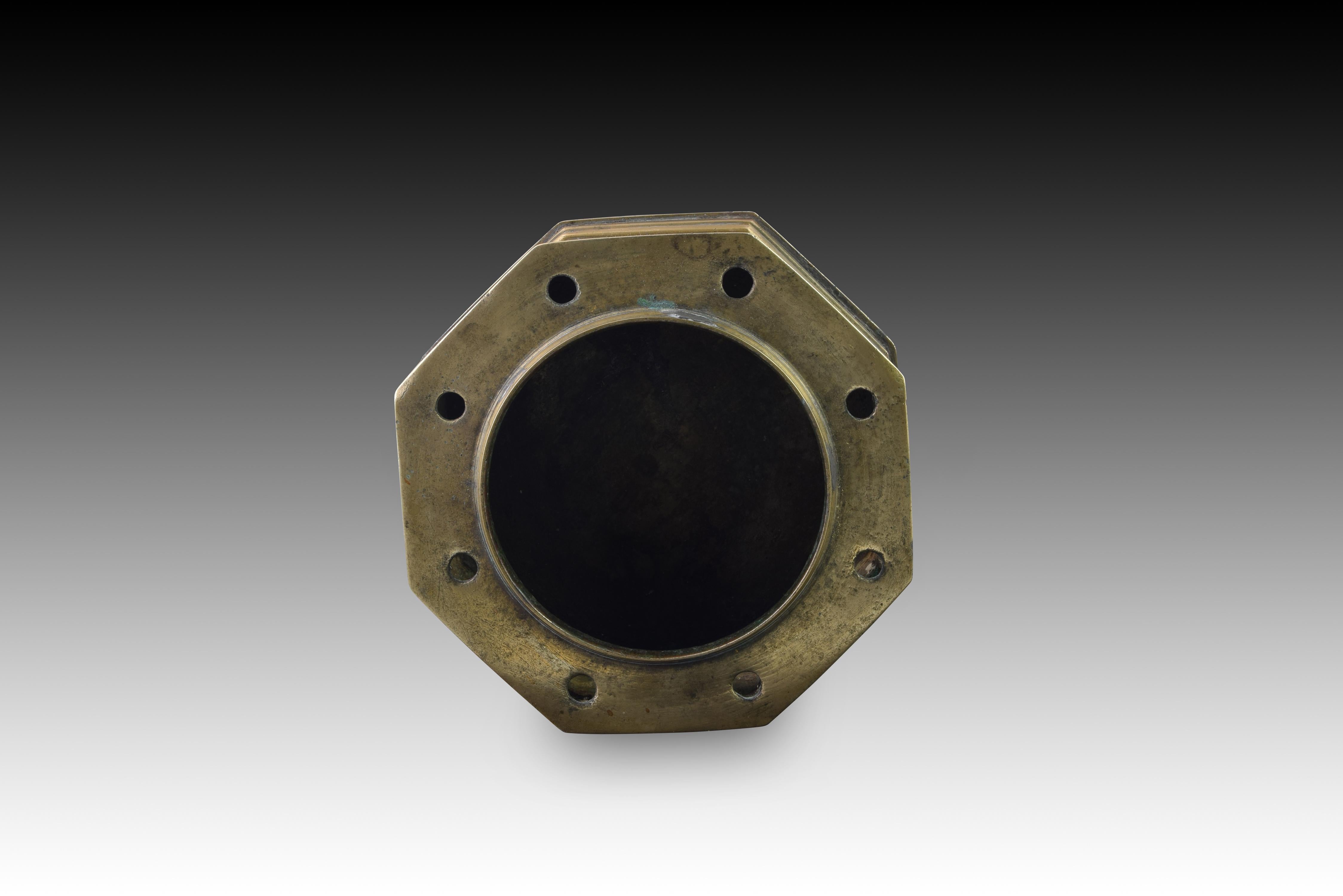 18th Century and Earlier Bronze inkwell. Spain, 17th century.