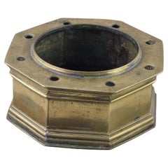 Bronze inkwell. Spain, 17th century.