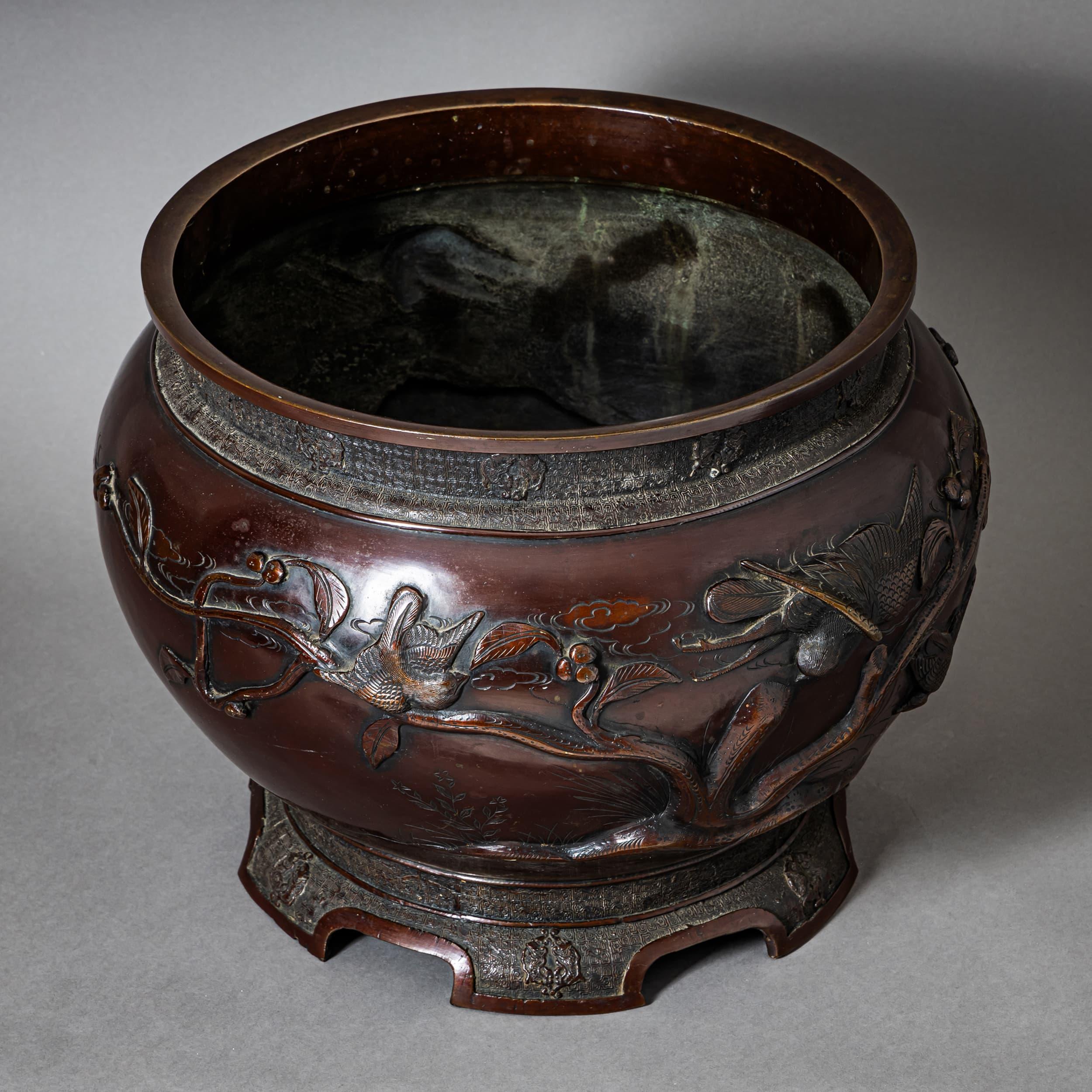 Japonais Bronze Jardinière, Japan, Meiji Period (1868–1912) en vente