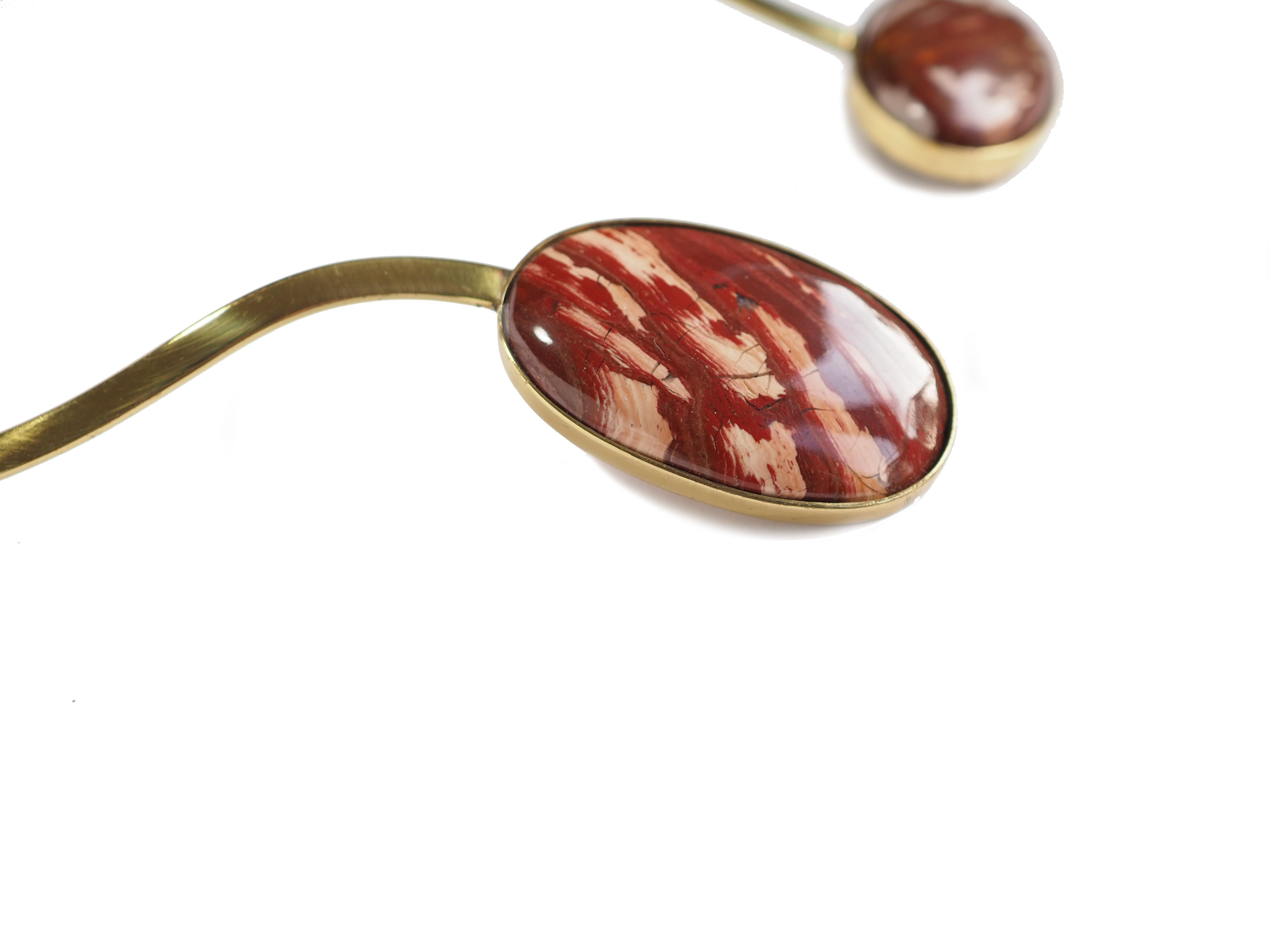 Artigiano Collana geometrica in bronzo e diaspro in vendita