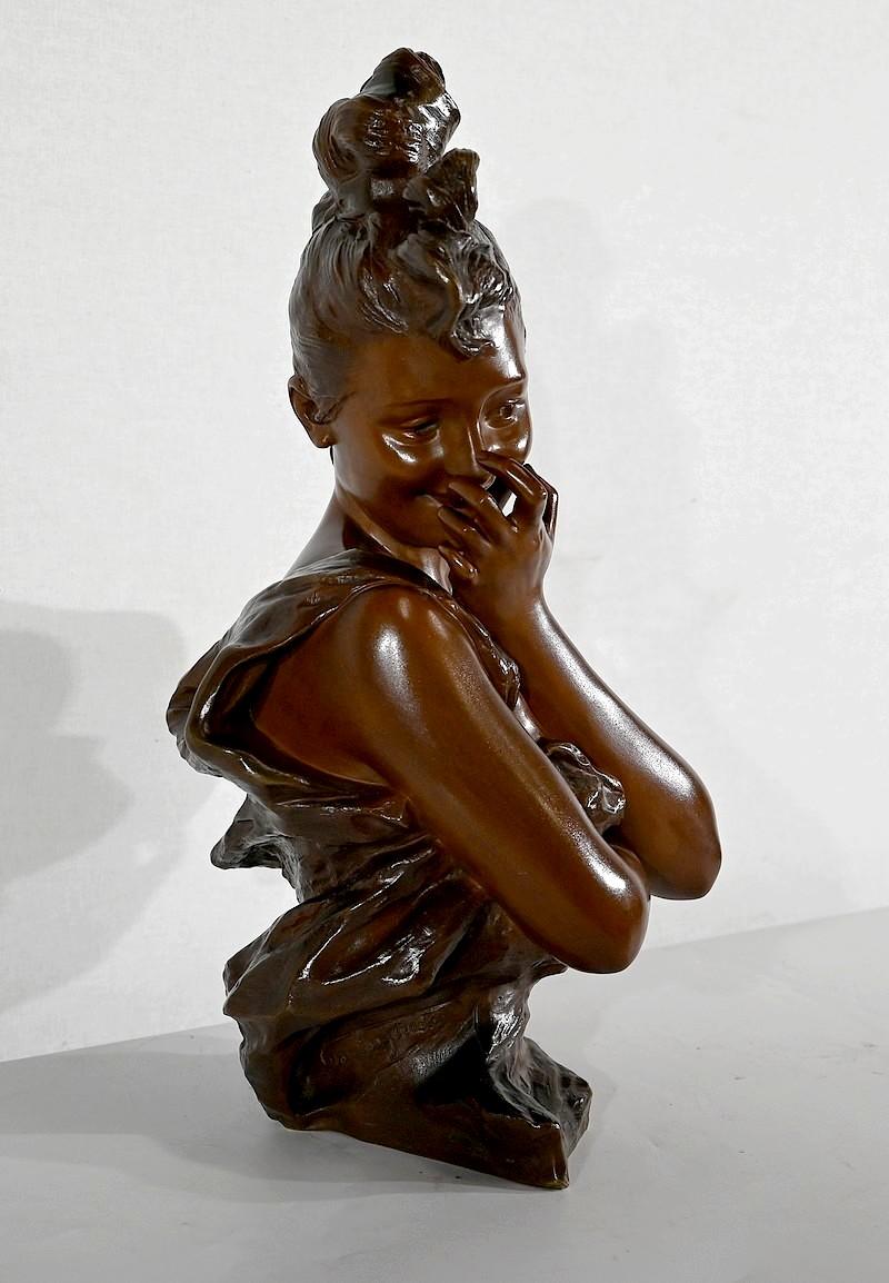 Français Sculpture en bronze Young Playful Woman de G. Van Der Straeten, Art Nouveau 19e en vente