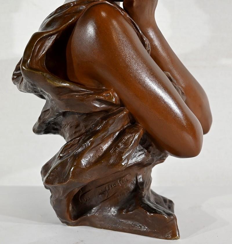 Bronze Sculpture en bronze Young Playful Woman de G. Van Der Straeten, Art Nouveau 19e en vente