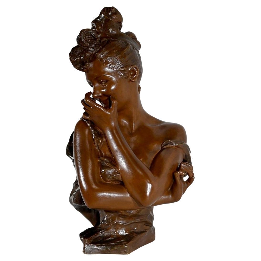 Sculpture en bronze Young Playful Woman de G. Van Der Straeten, Art Nouveau 19e en vente